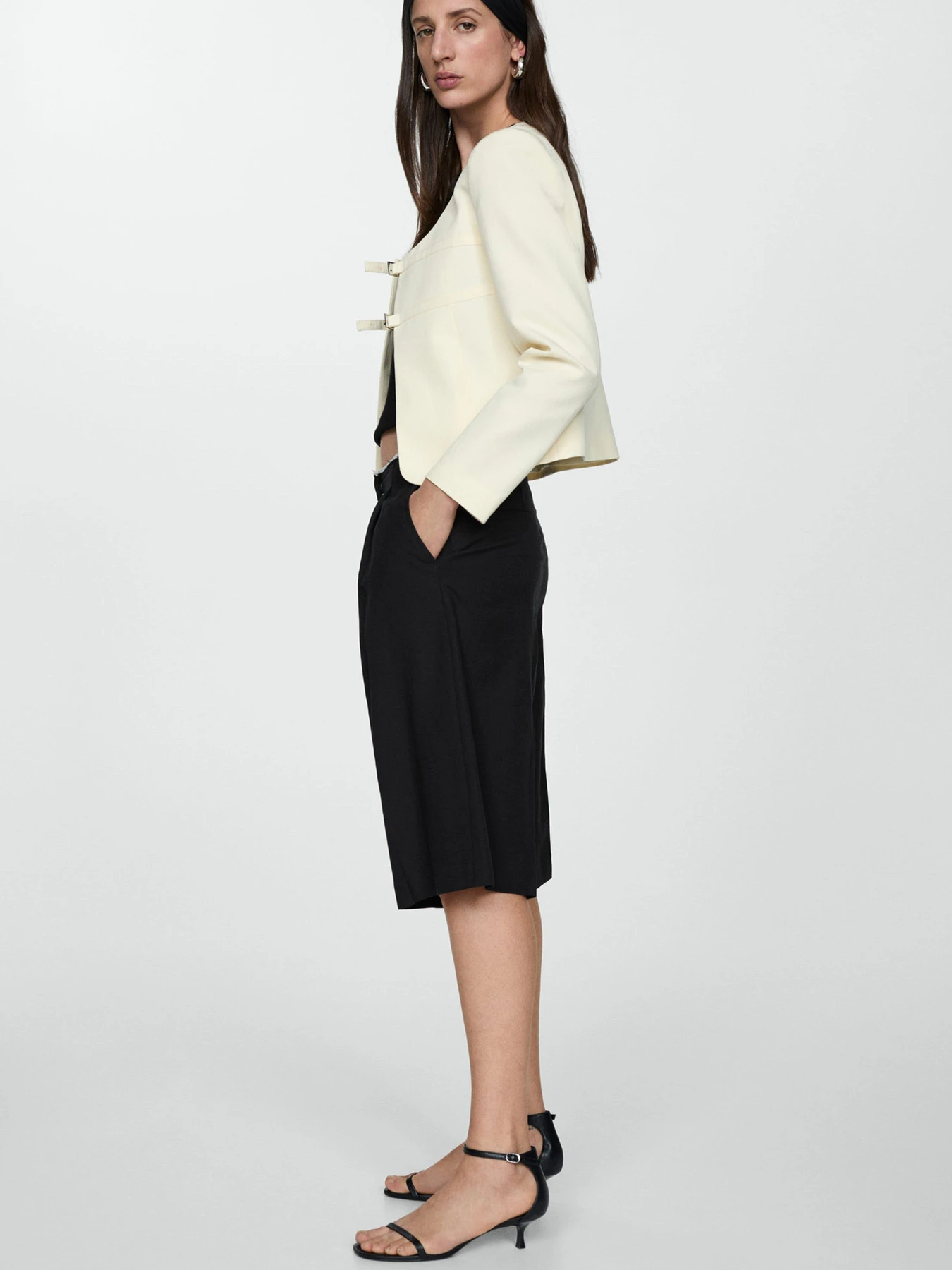 Шорты MANGO LAGO модель 67087136_99 Шорты MANGO LAGO модель 67087136_99 Фото