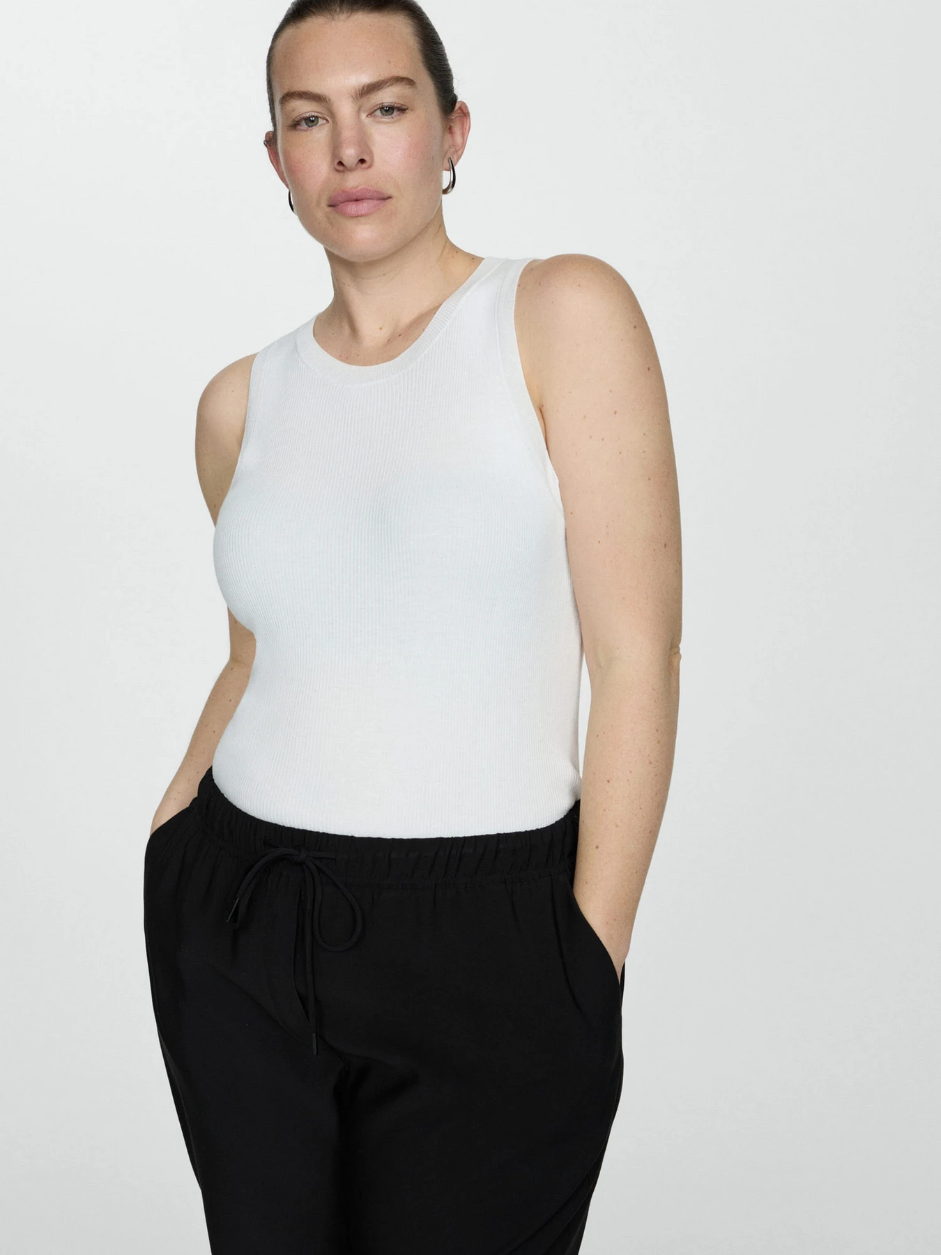 Брюки MANGO Fluido модель 77060350_99 Брюки MANGO Fluido модель 77060350_99 Фото