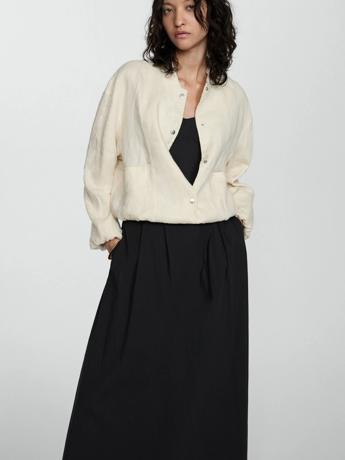 Юбки MANGO модель 77050380_99 Юбки MANGO модель 77050380_99 Фото