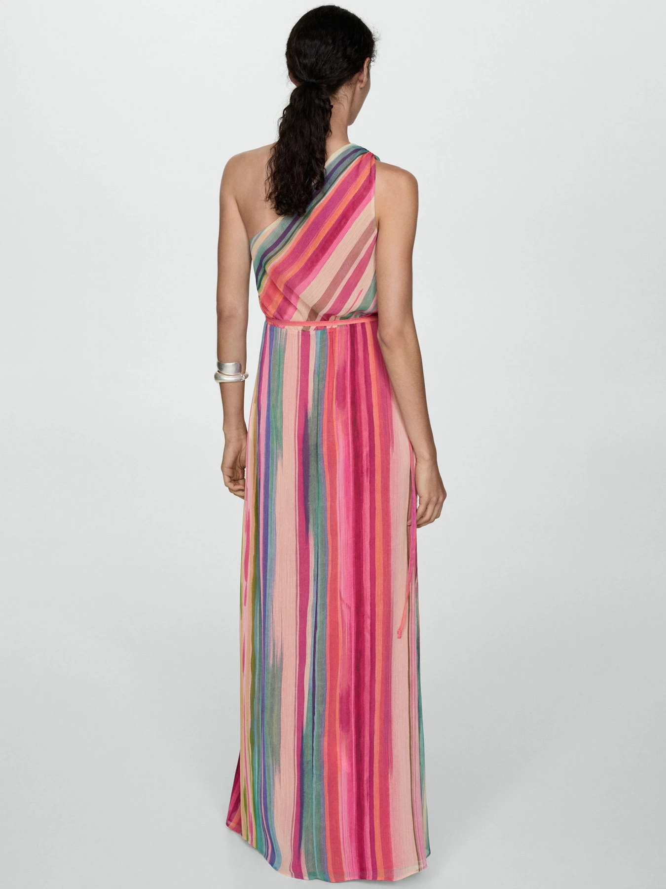 Платья MANGO модель 77000393_88 Платья MANGO модель 77000393_88 Фото