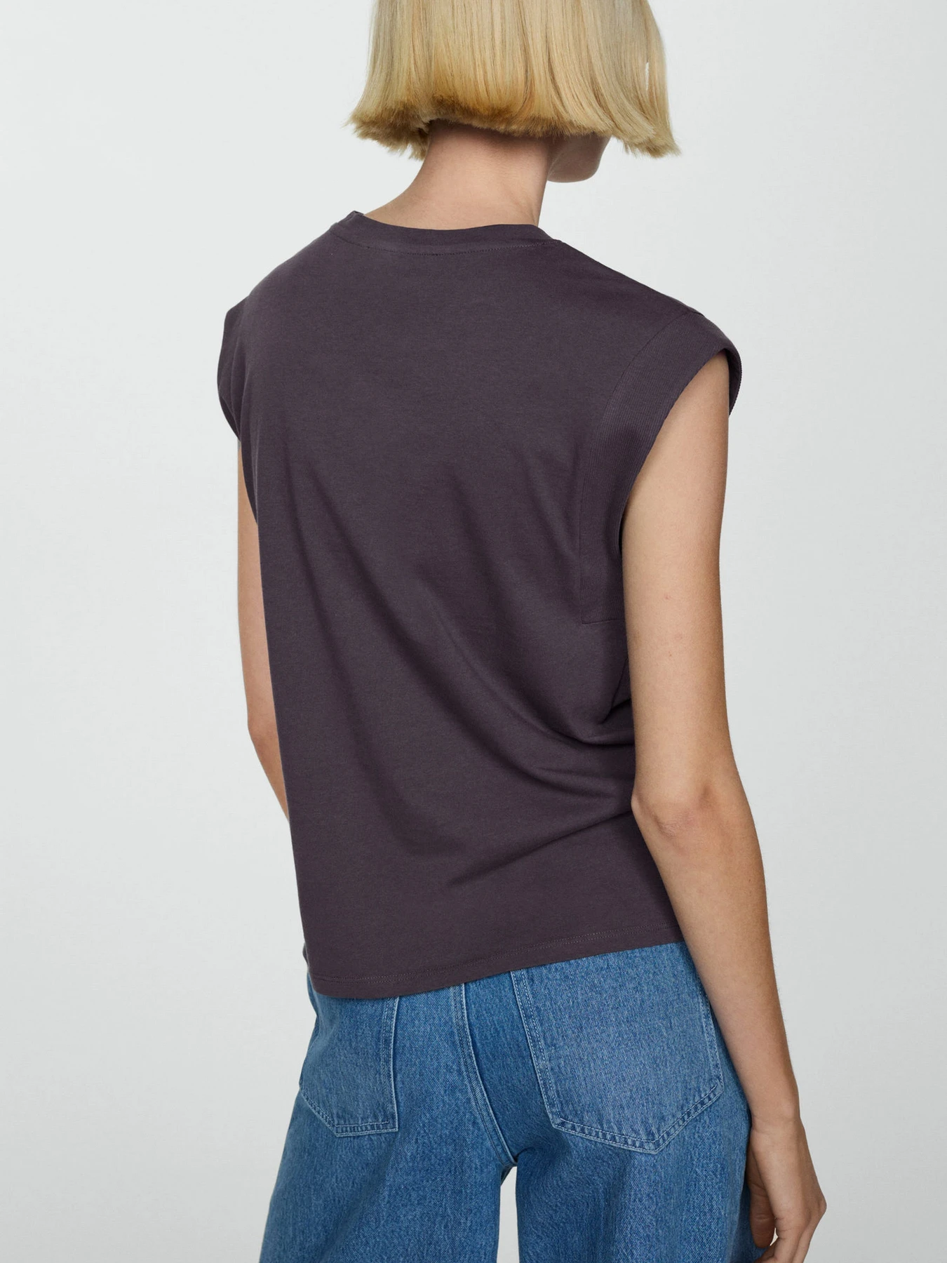 Свитры и кардиганы MANGO модель 77030581_95 Свитры и кардиганы MANGO модель 77030581_95 Фото