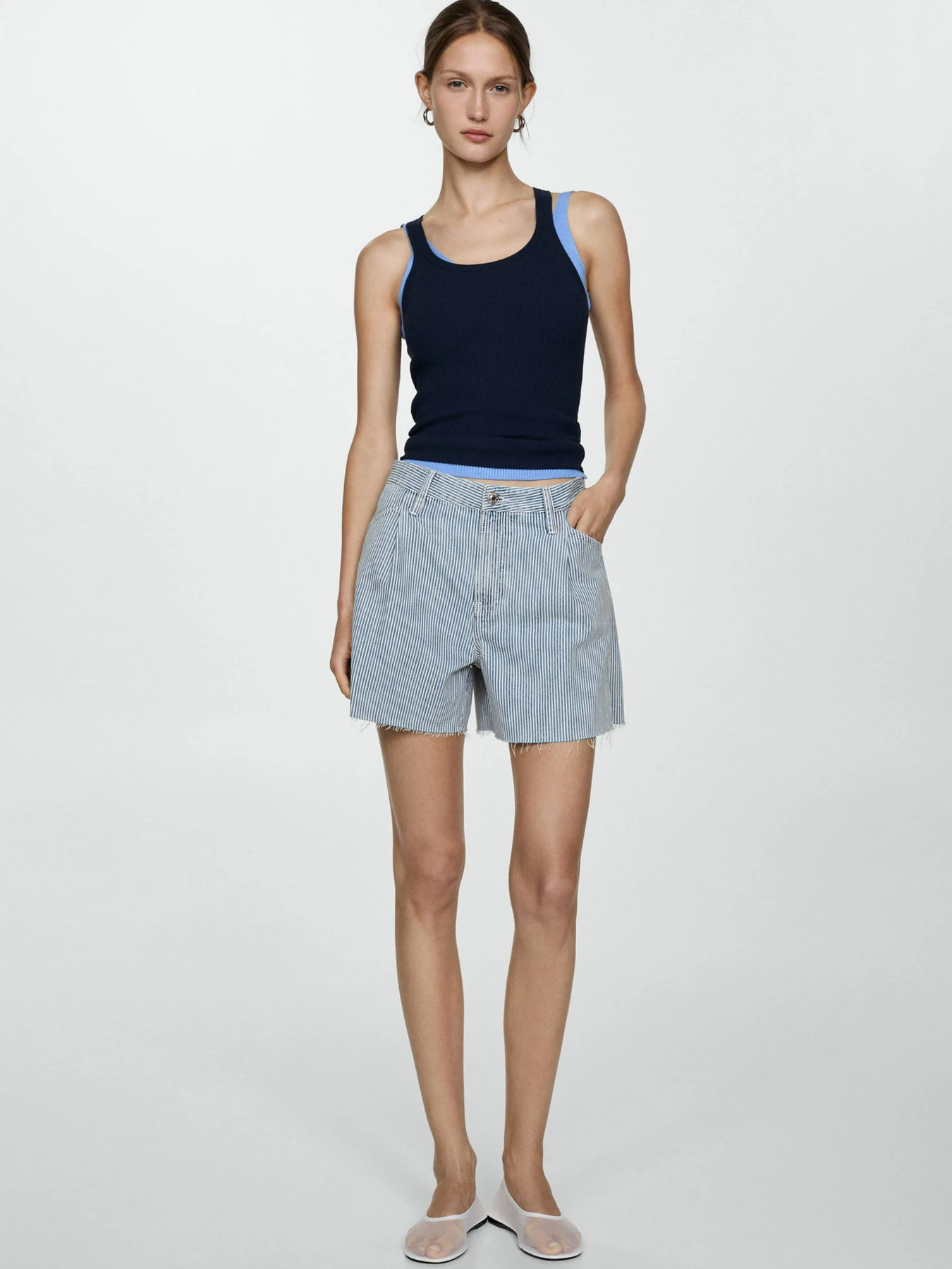 Шорты MANGO модель 77022914_52 Шорты MANGO модель 77022914_52 Фото