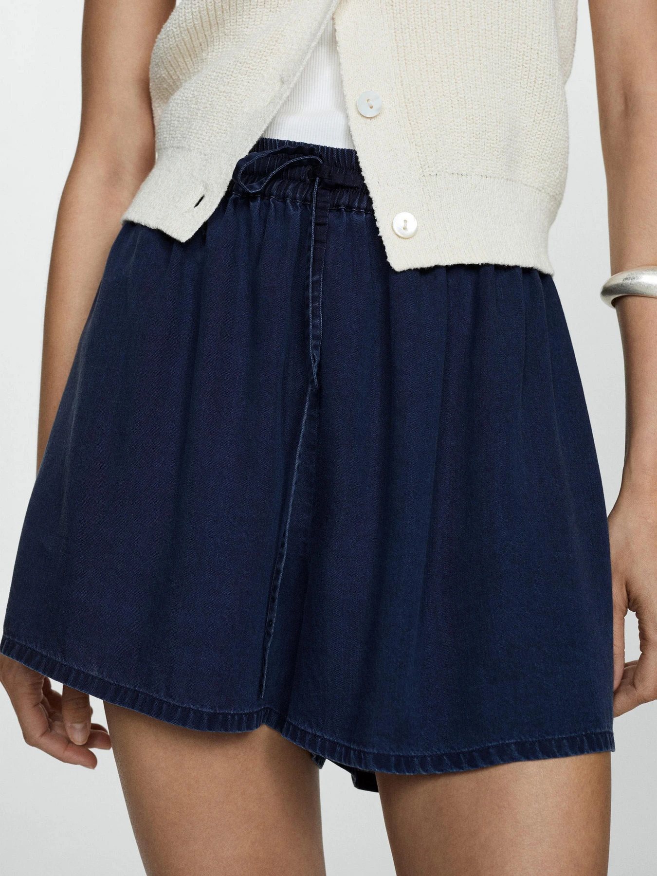 Шорты MANGO модель 77030354_TO Шорты MANGO модель 77030354_TO Фото