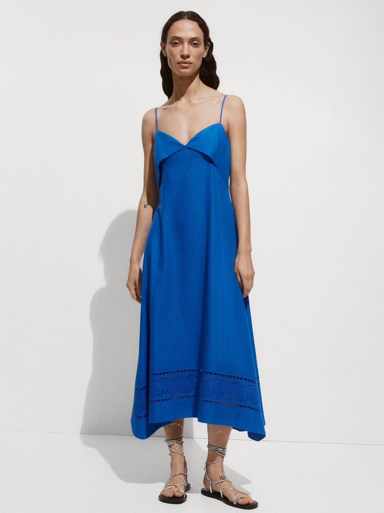Сукні MANGO модель 77040352_52 Сукні MANGO модель 77040352_52 Фото