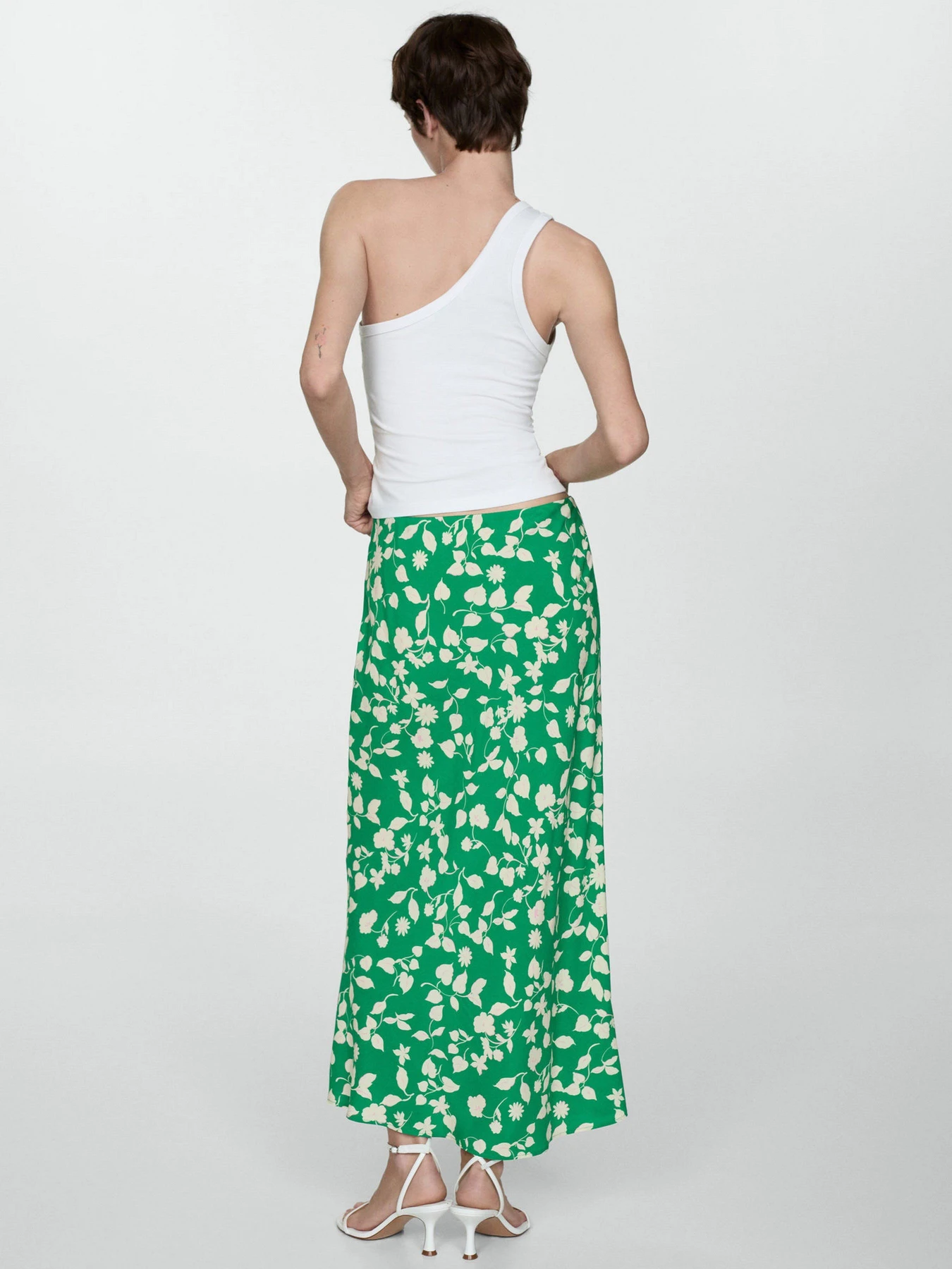 Юбки MANGO модель 77022919_40 Юбки MANGO модель 77022919_40 Фото
