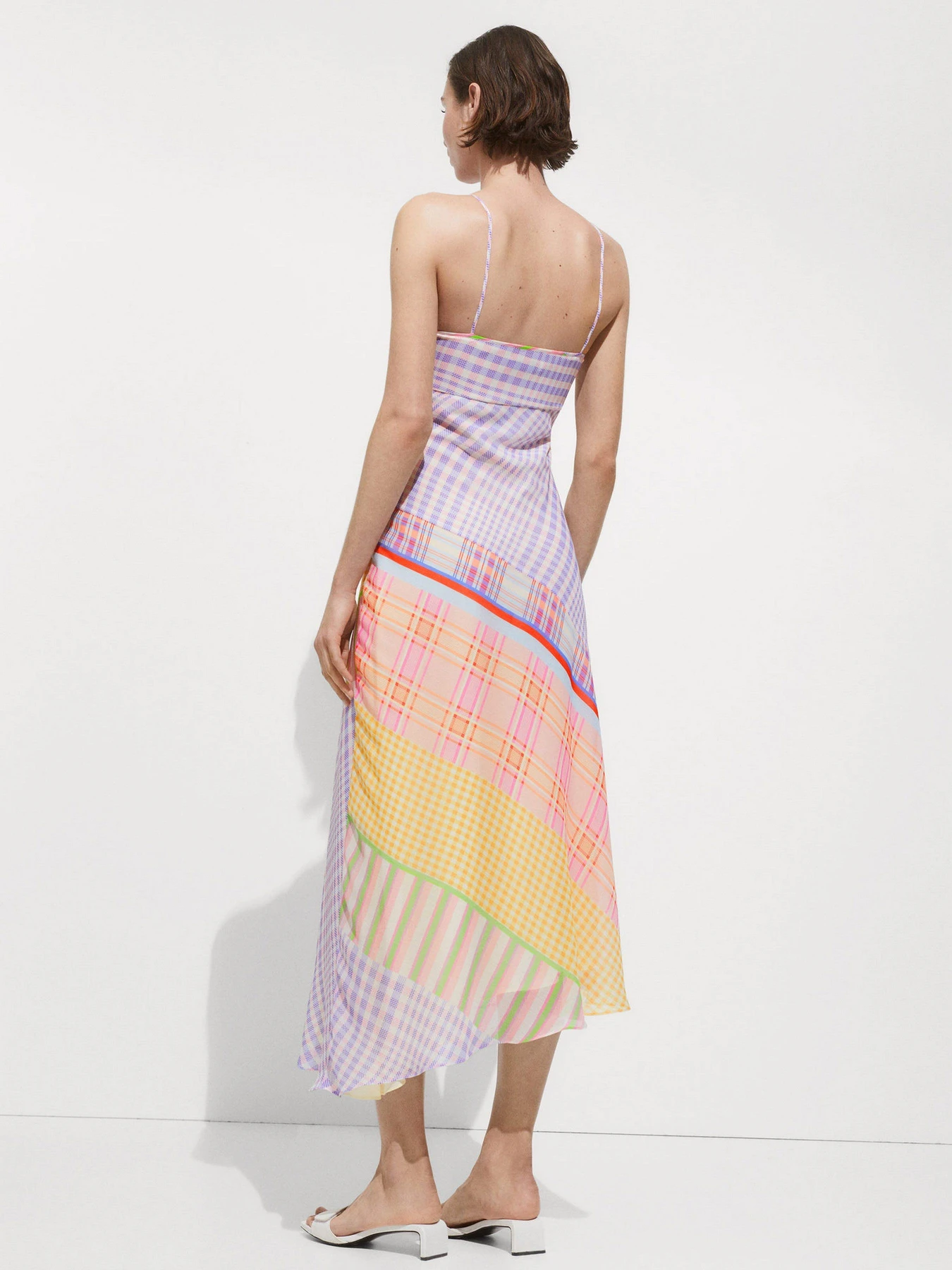 Сукні MANGO модель 77010387_5 Сукні MANGO модель 77010387_5 Фото