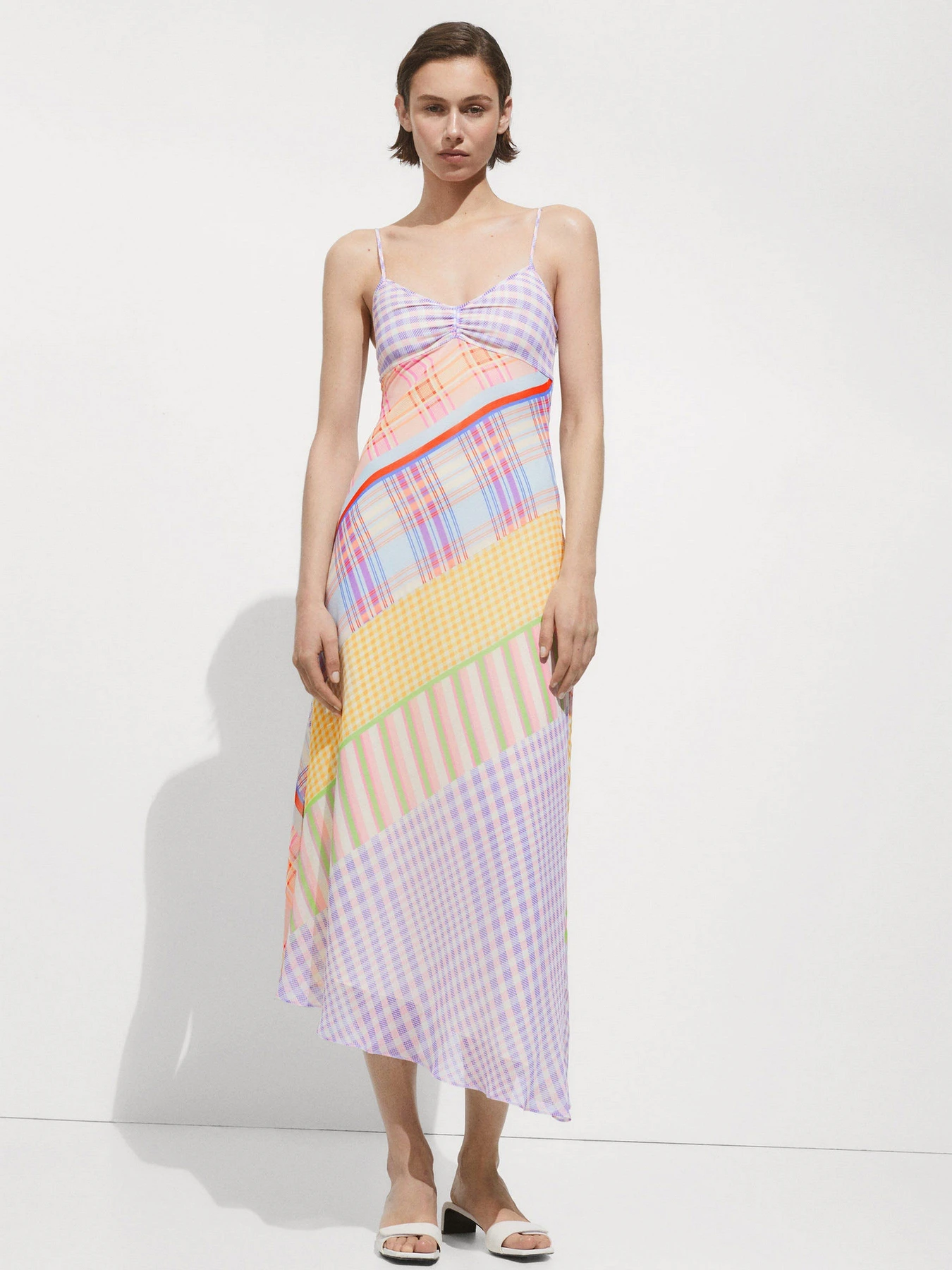 Сукні MANGO модель 77010387_5 Сукні MANGO модель 77010387_5 Фото