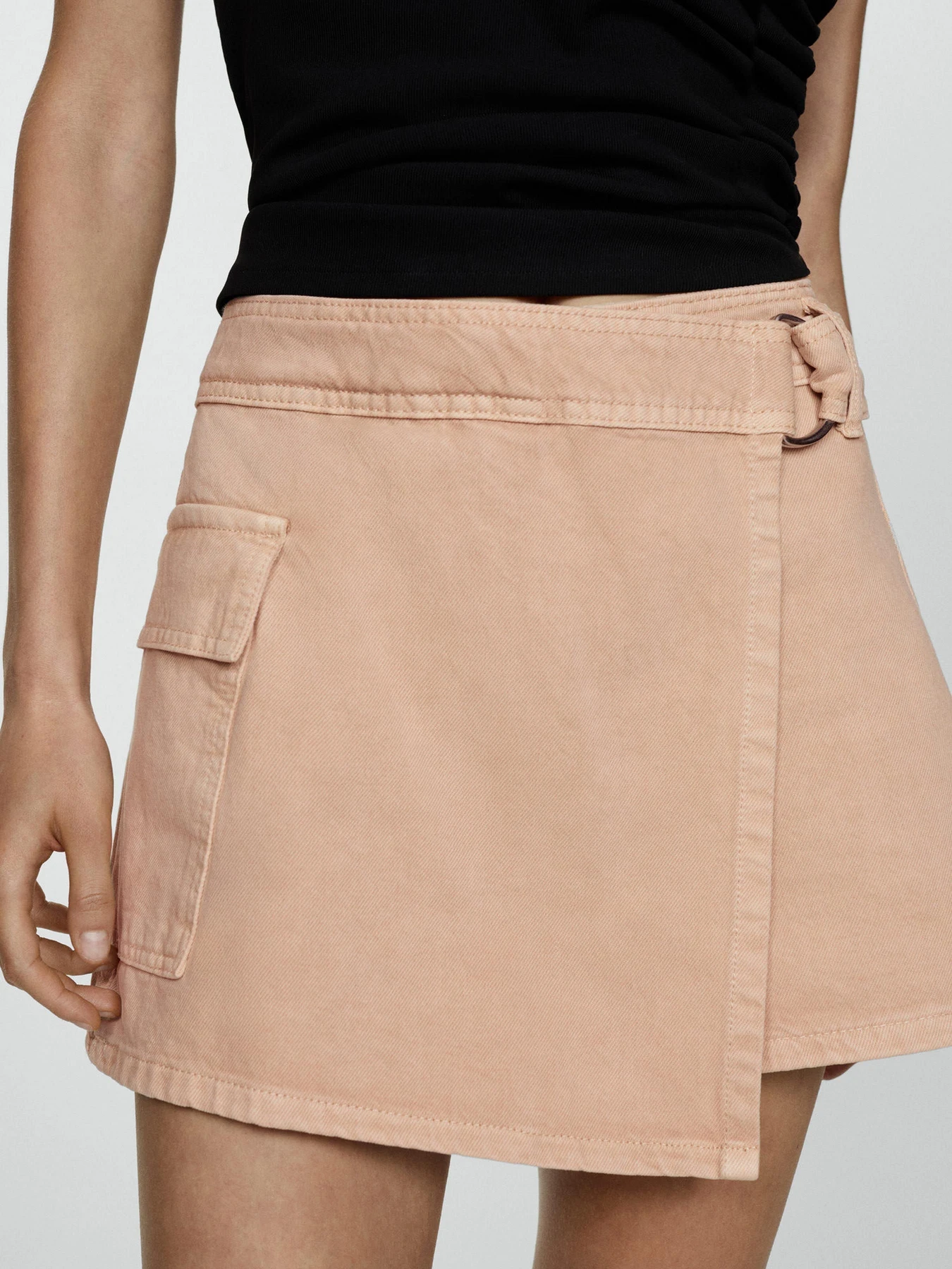 Юбки MANGO модель 77050346_5 Юбки MANGO модель 77050346_5 Фото