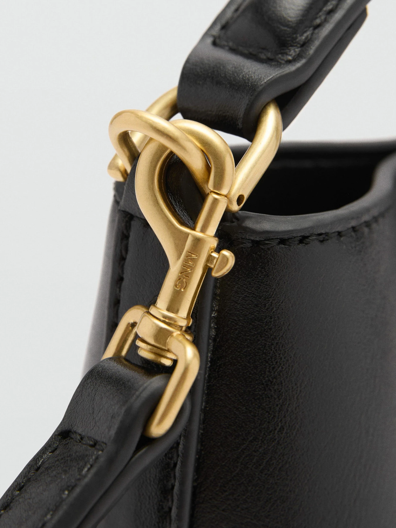 Сумки MANGO модель 77034056_99 Сумки MANGO модель 77034056_99 Фото