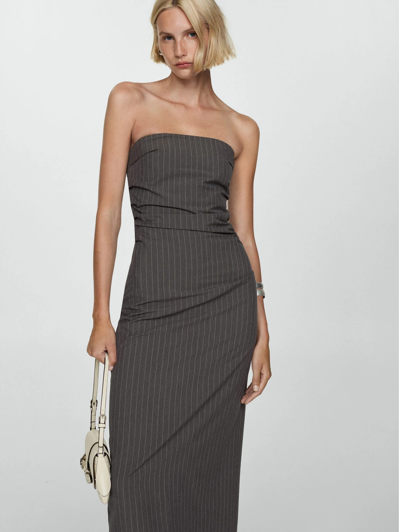 Платья MANGO модель 77024030_TU Платья MANGO модель 77024030_TU Фото