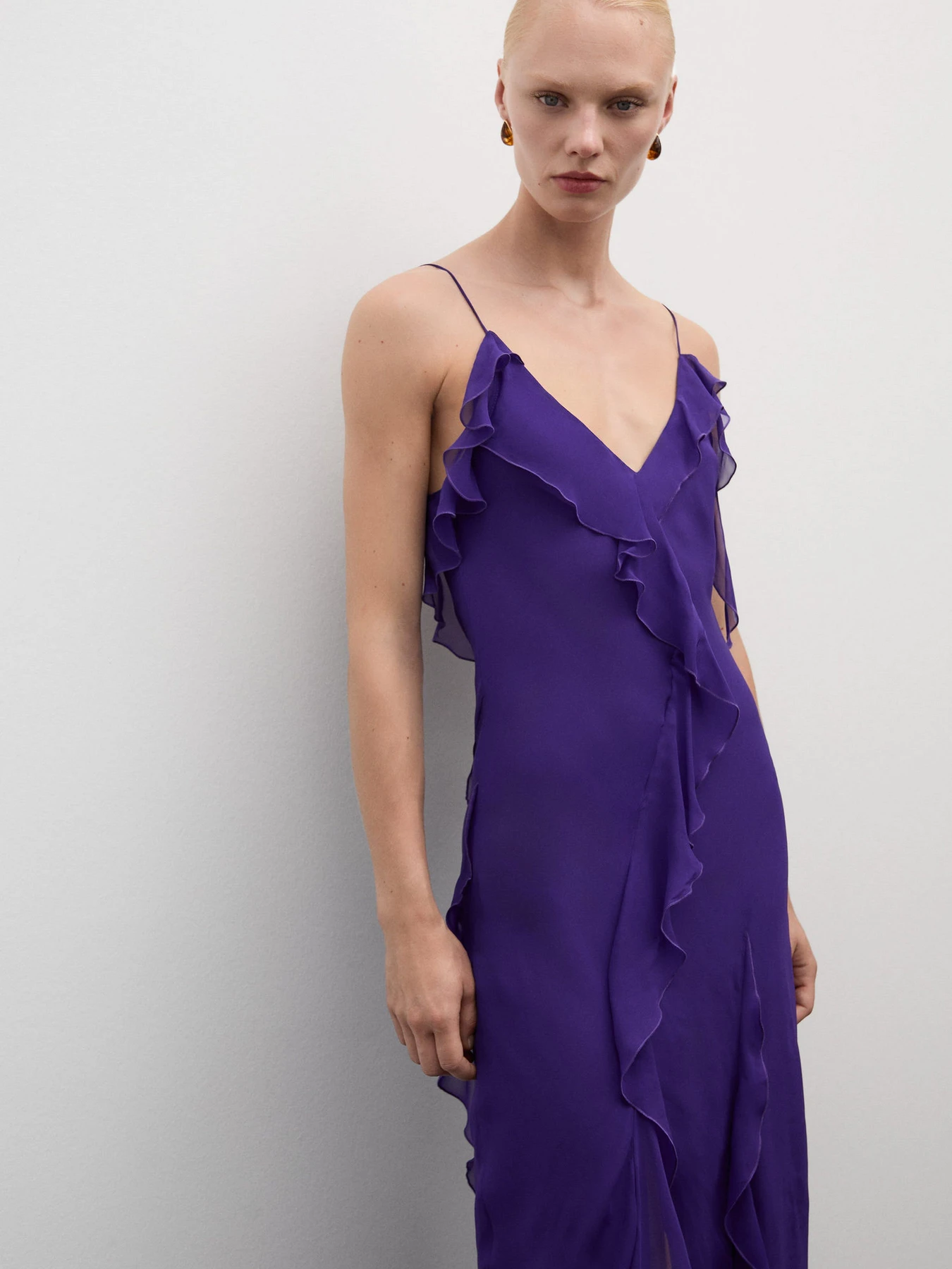 Сукні MANGO модель 77044455_65 Сукні MANGO модель 77044455_65 Фото