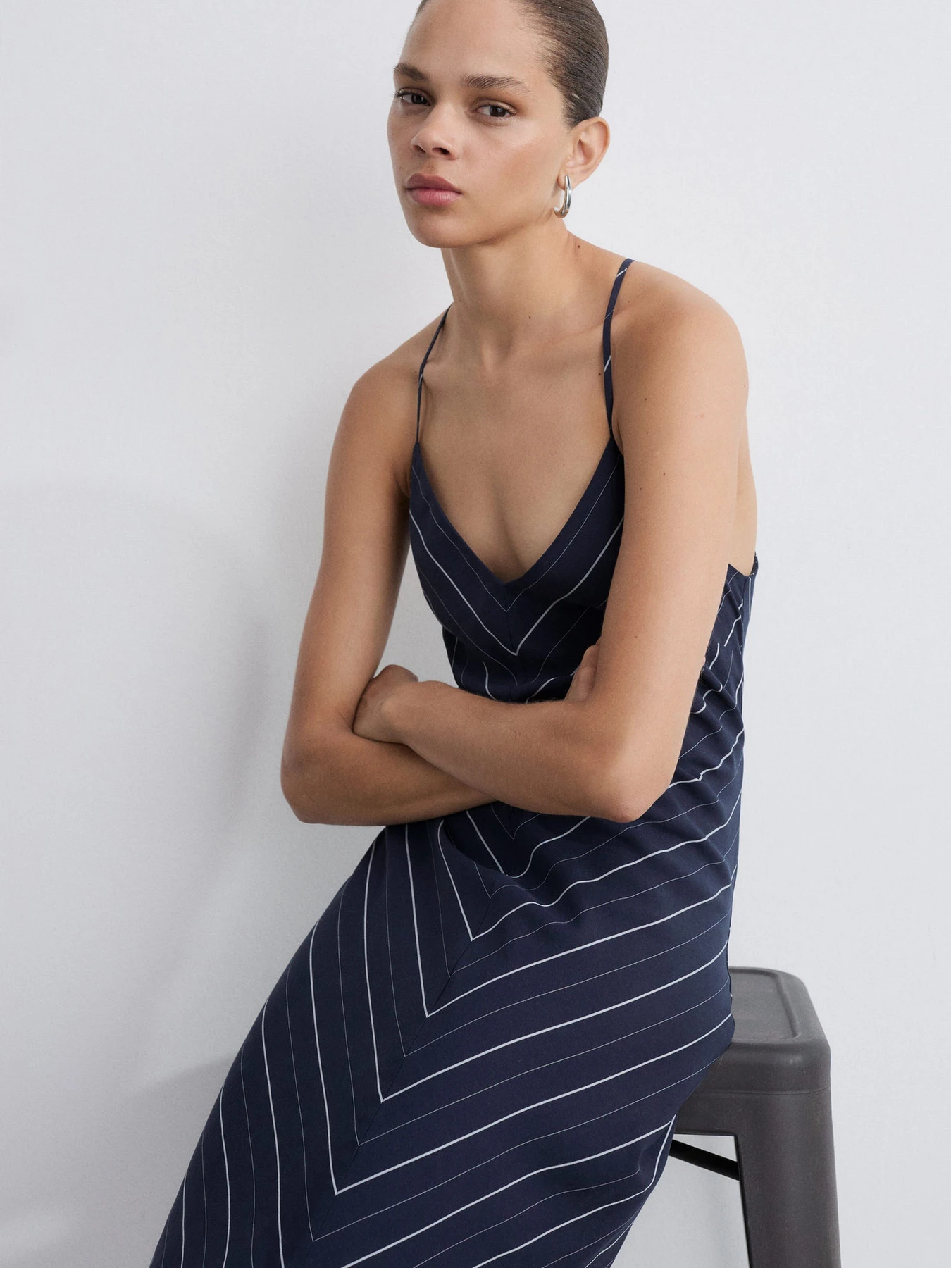 Сукні MANGO модель 77053282_69 Сукні MANGO модель 77053282_69 Фото