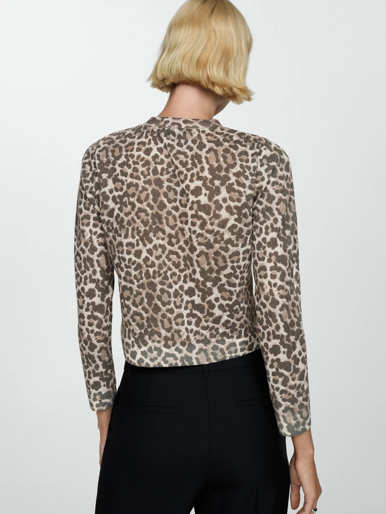 Светри та кардигани MANGO модель 77062550_9 Светри та кардигани MANGO модель 77062550_9 Фото
