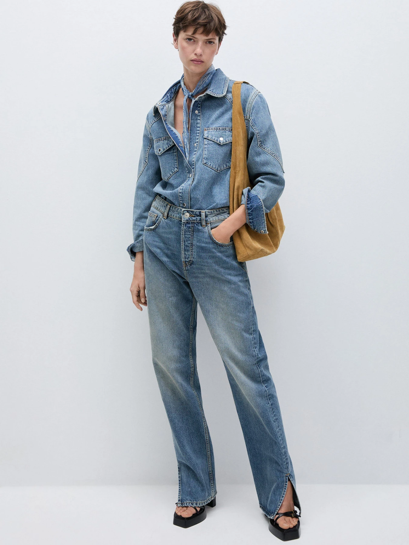 Джинсы MANGO модель 77974068_TO Фото