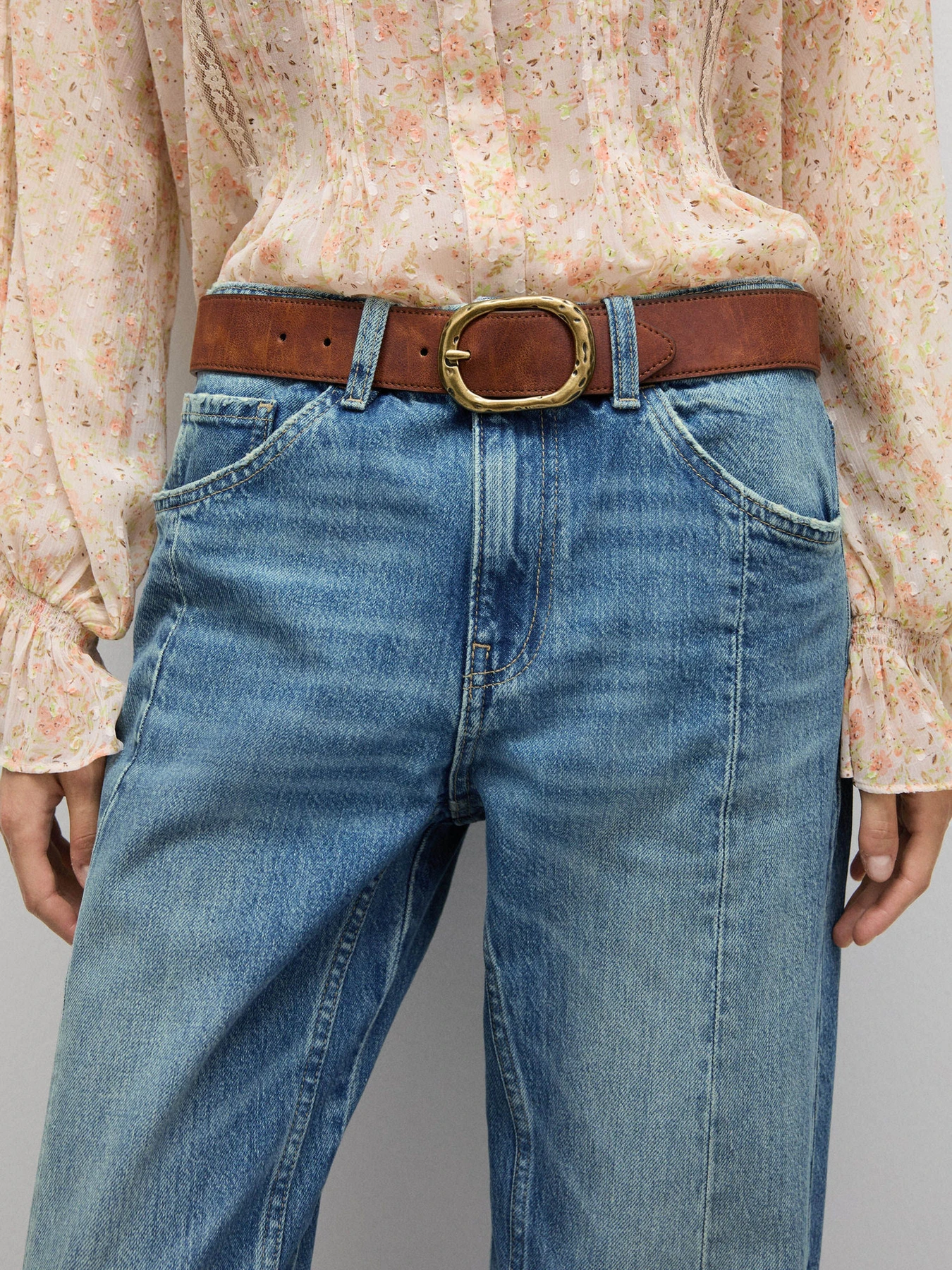 Джинсы MANGO модель 77004022_TM Фото
