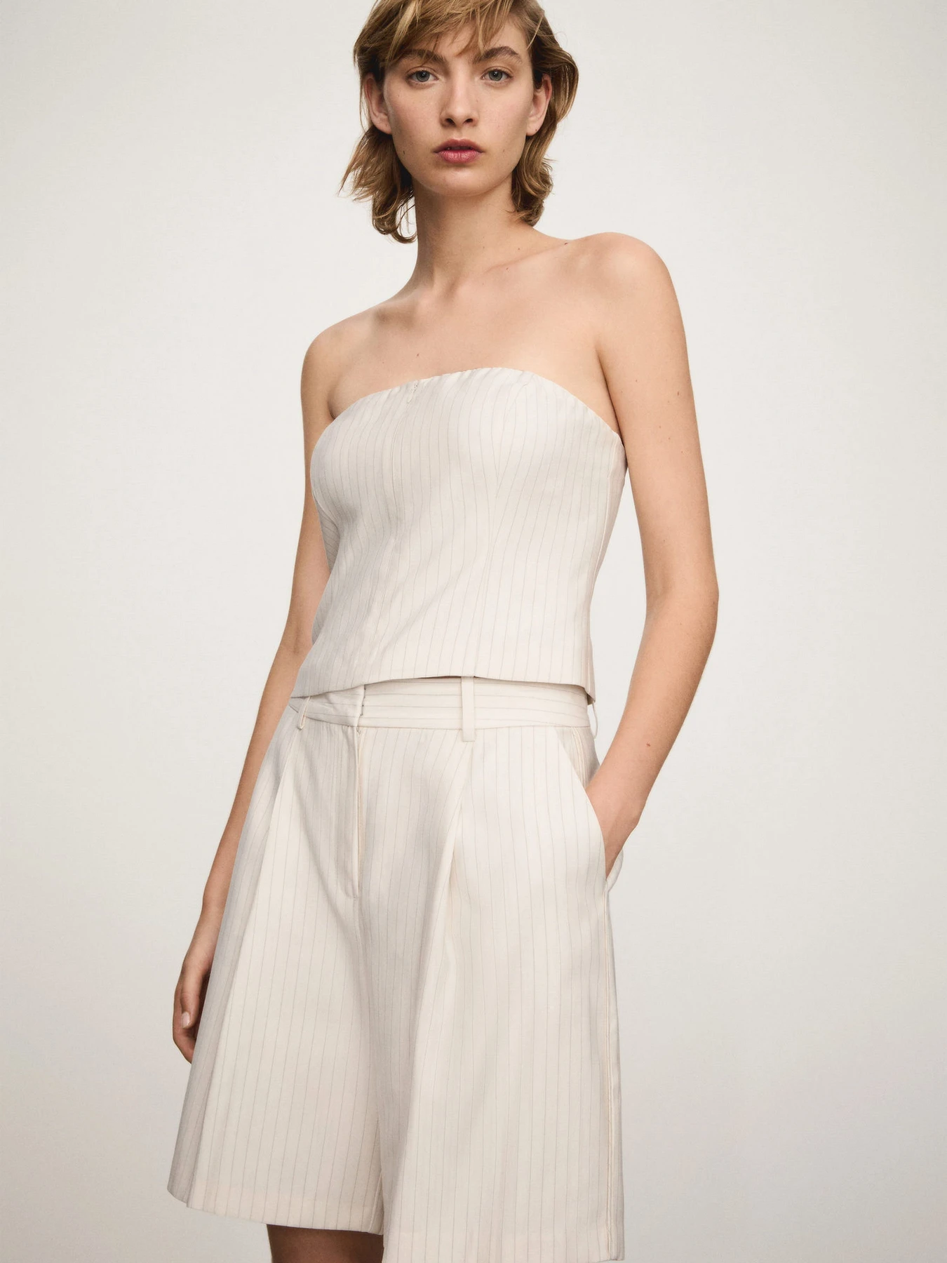 Шорти MANGO модель 77063264_5 Шорти MANGO модель 77063264_5 Фото