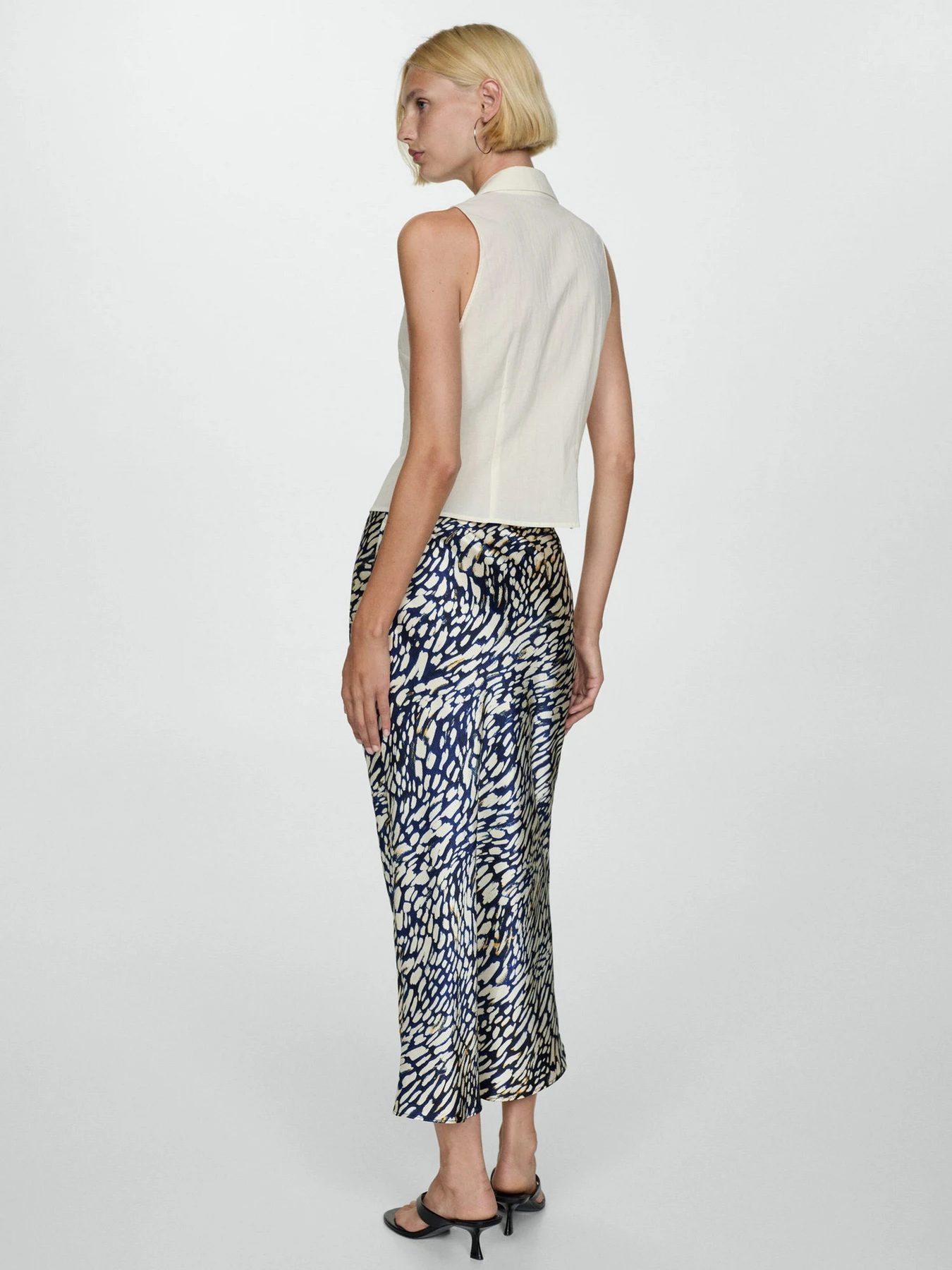 Юбки MANGO модель 77085646_52 Юбки MANGO модель 77085646_52 Фото