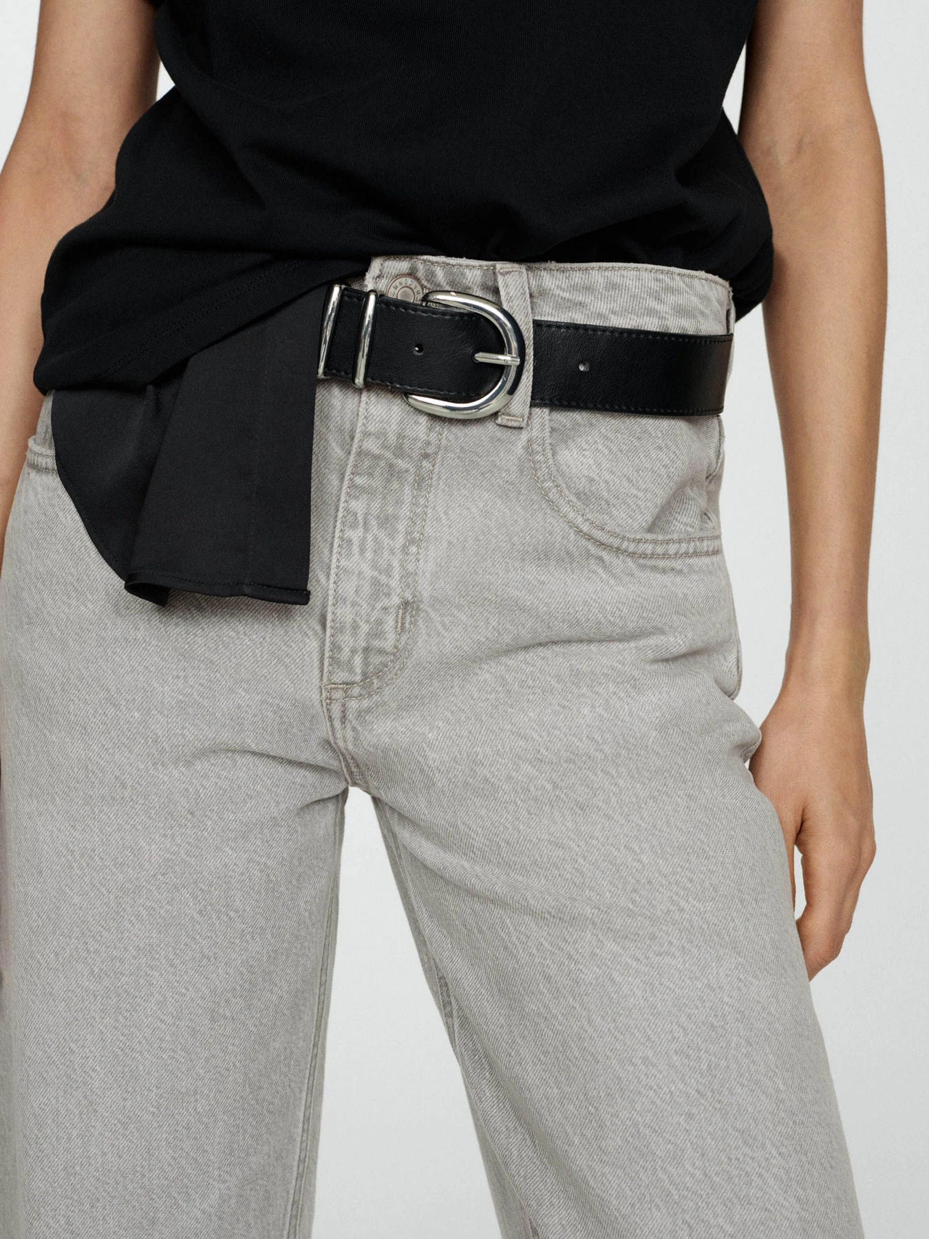 Джинсы MANGO модель 77035645_TG Джинсы MANGO модель 77035645_TG Фото