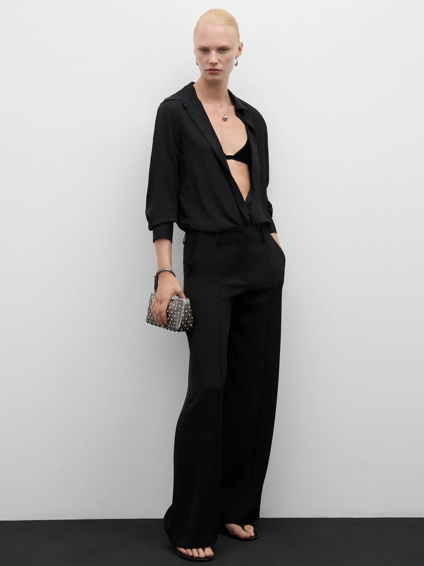 Штани MANGO модель 77094774_99 Штани MANGO модель 77094774_99 Фото