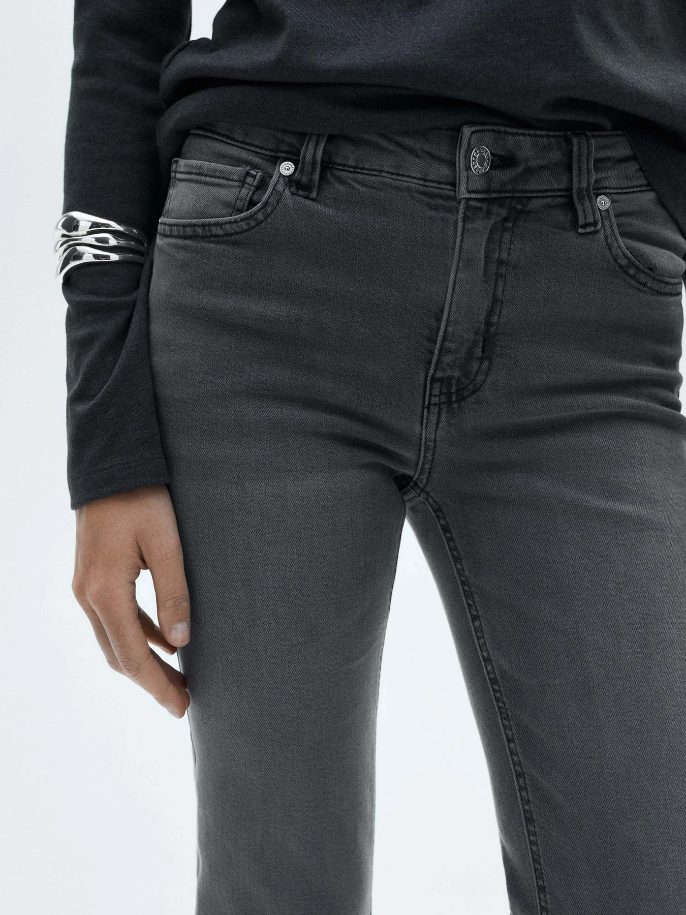 Джинсы MANGO модель 77054785_TG Джинсы MANGO модель 77054785_TG Фото
