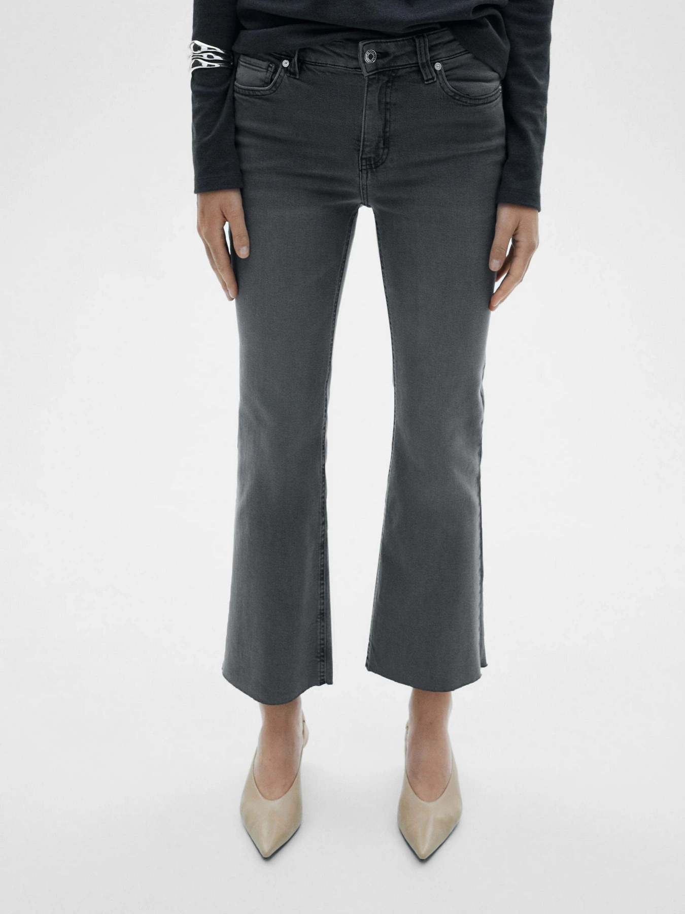 Джинсы MANGO модель 77054785_TG Джинсы MANGO модель 77054785_TG Фото