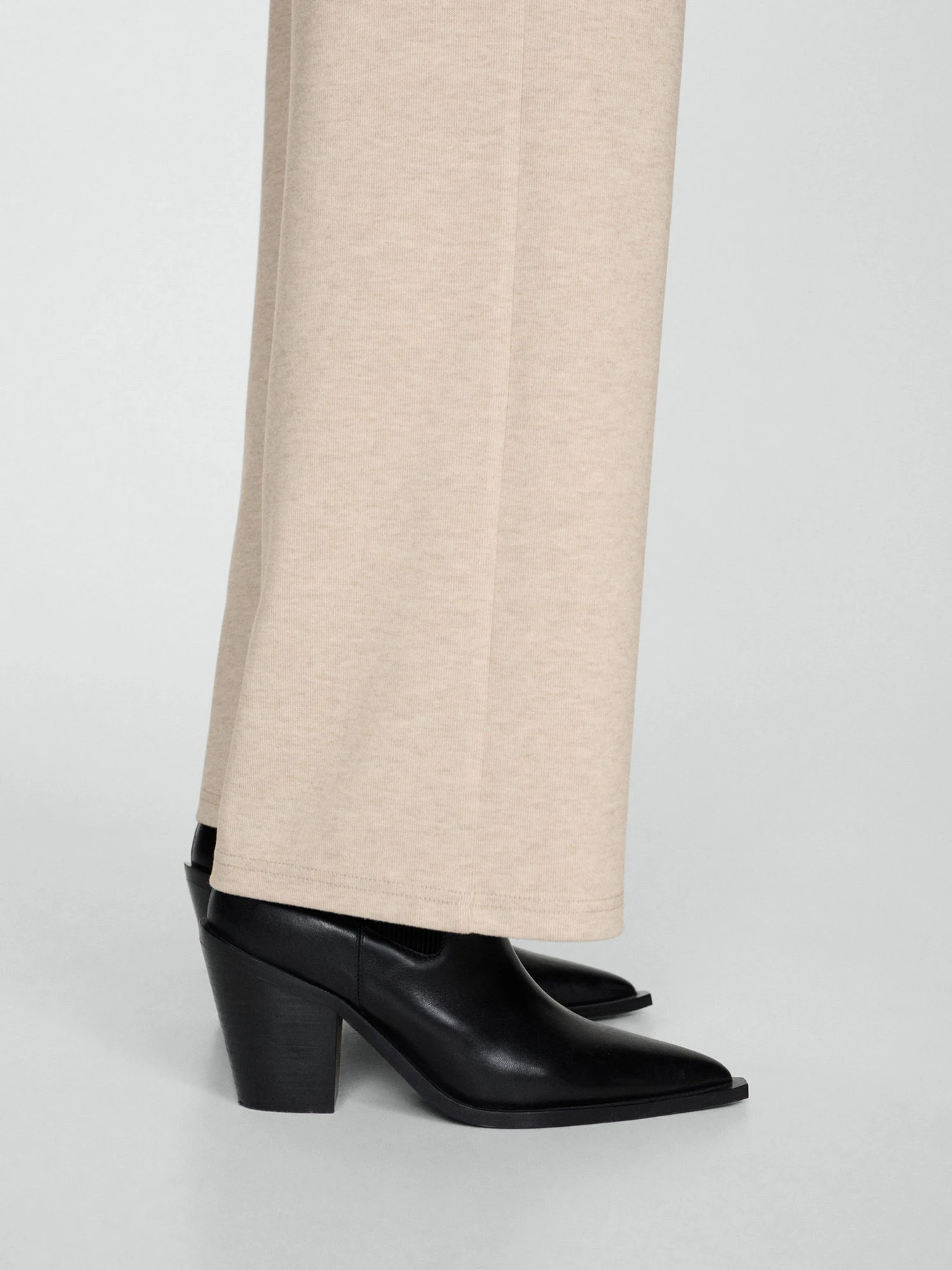 Штани MANGO модель 77085647_8 Штани MANGO модель 77085647_8 Фото
