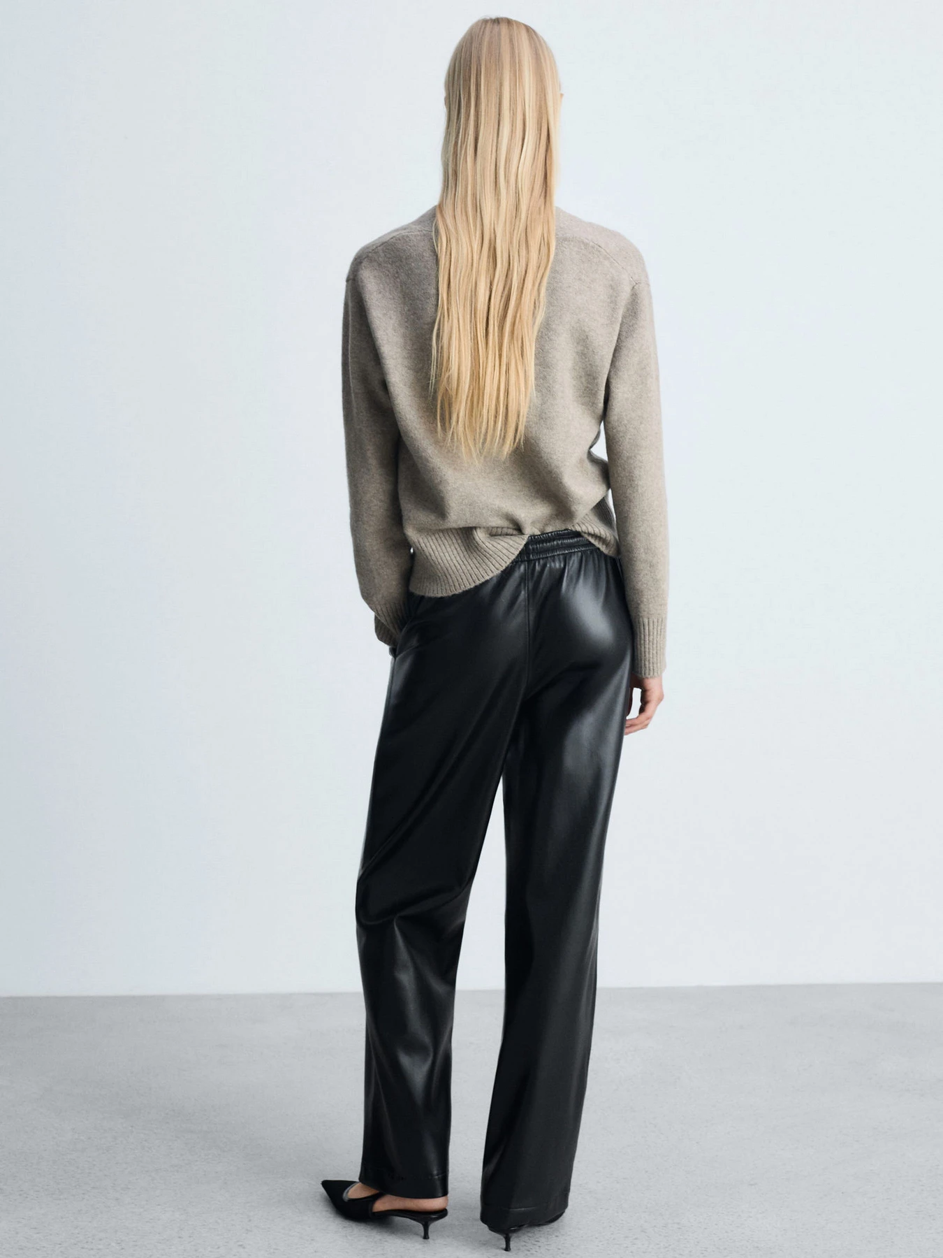 Штани MANGO модель 77096740_99 Штани MANGO модель 77096740_99 Фото