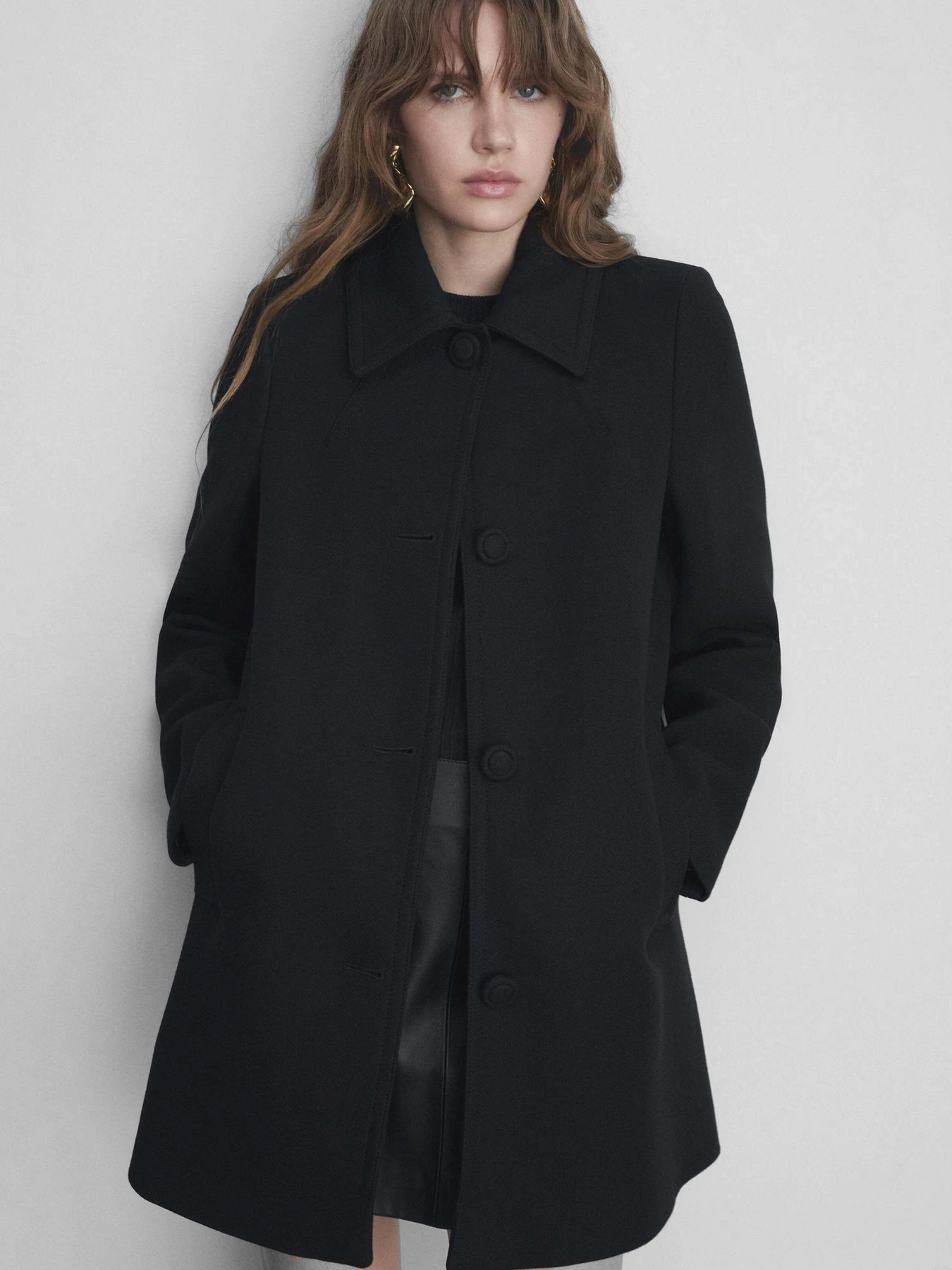 Пальто и плащи MANGO модель 77045672_99 Пальто и плащи MANGO модель 77045672_99 Фото
