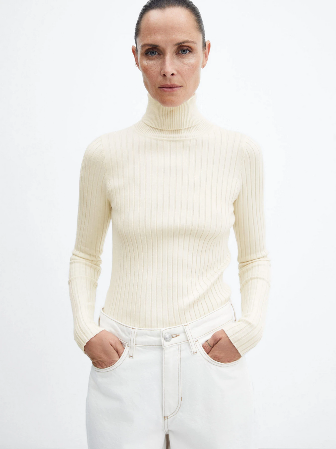 Свитры и кардиганы MANGO Goletac модель 57007743_5 Свитры и кардиганы MANGO Goletac модель 57007743_5 Фото