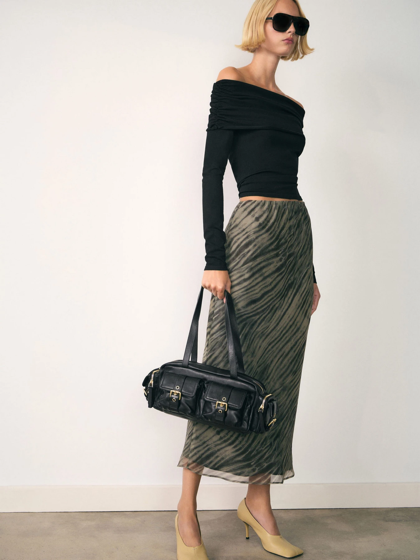 Юбки MANGO модель 77067675_43 Юбки MANGO модель 77067675_43 Фото