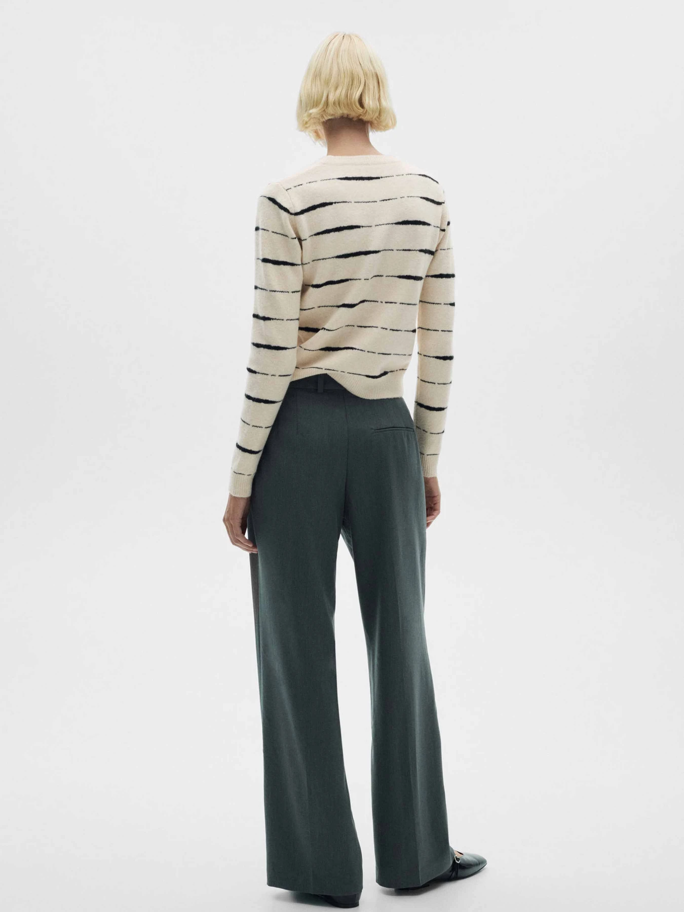 Свитры и кардиганы MANGO модель 77007683_7 Свитры и кардиганы MANGO модель 77007683_7 Фото