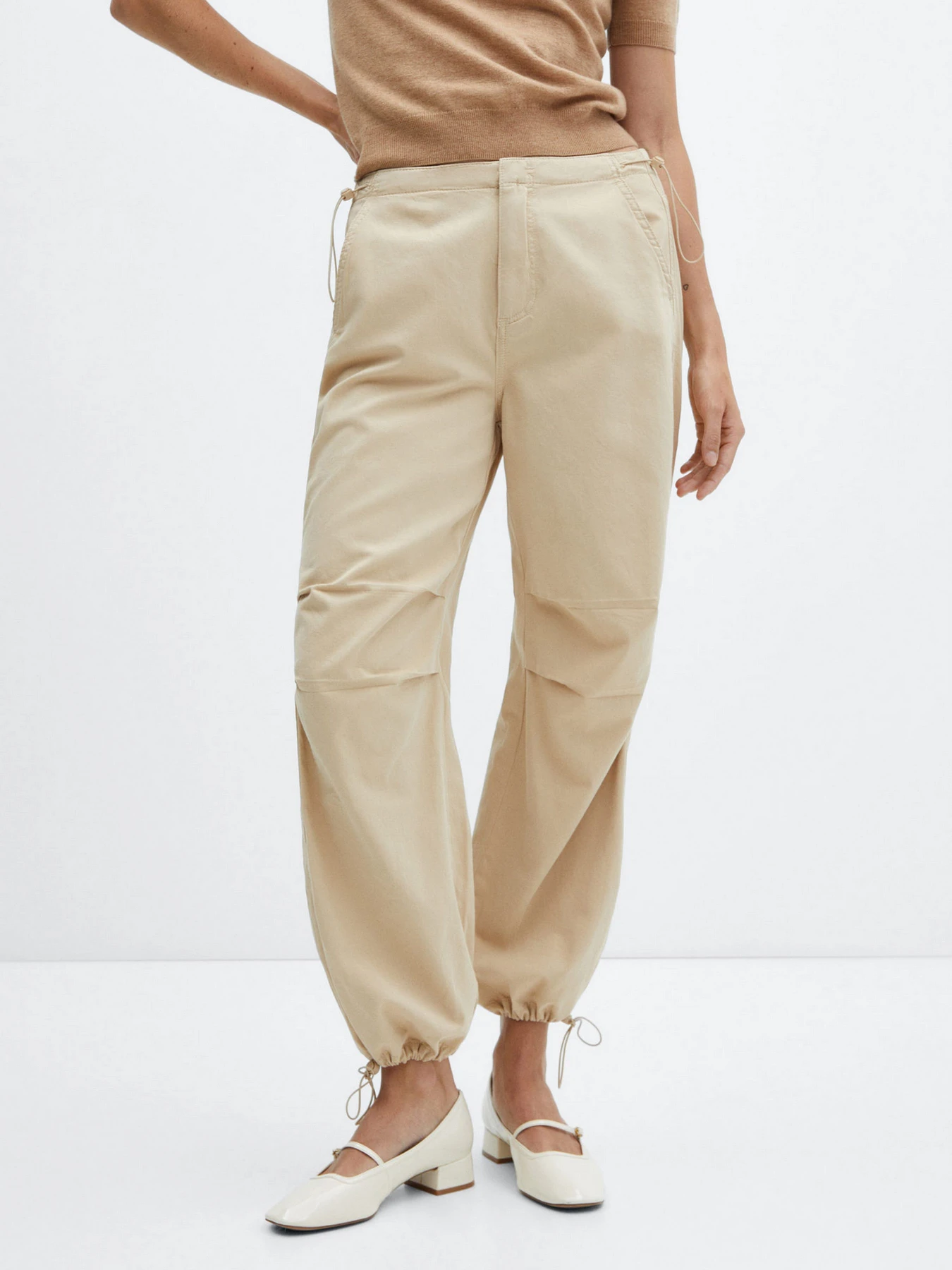 Штани MANGO Parachut модель 57050466_7 Штани MANGO Parachut модель 57050466_7 Фото