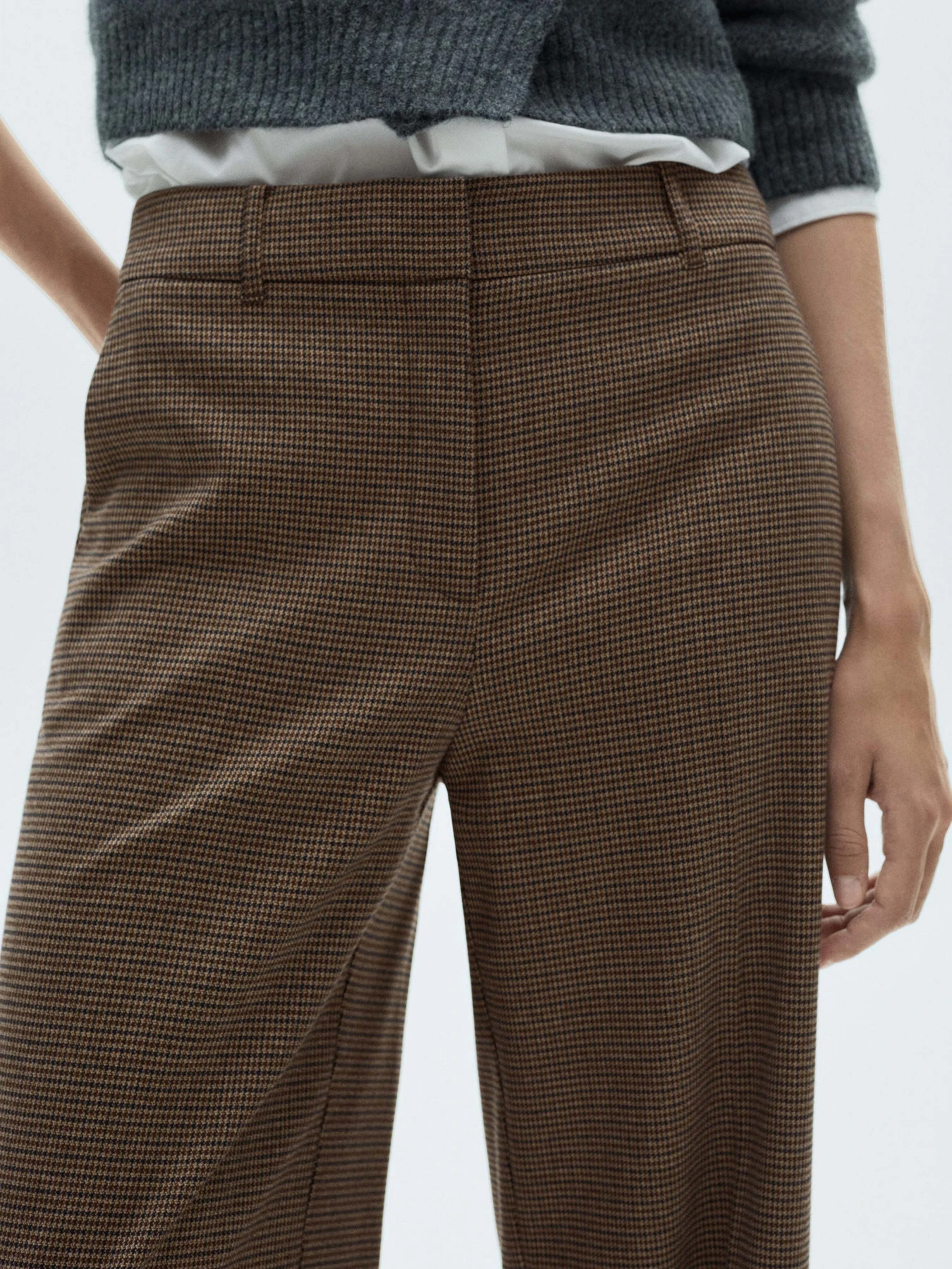 Штани MANGO модель 77089241_52 Штани MANGO модель 77089241_52 Фото