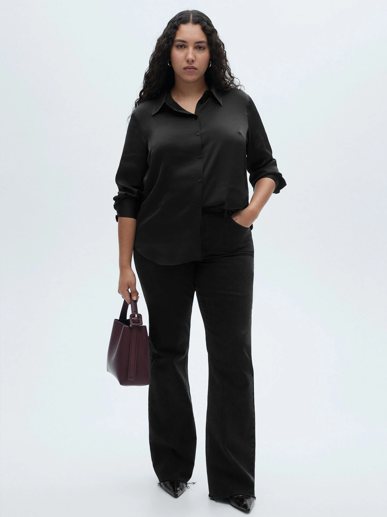 Рубашки MANGO IDEALE модель 87090415_99 Рубашки MANGO IDEALE модель 87090415_99 Фото