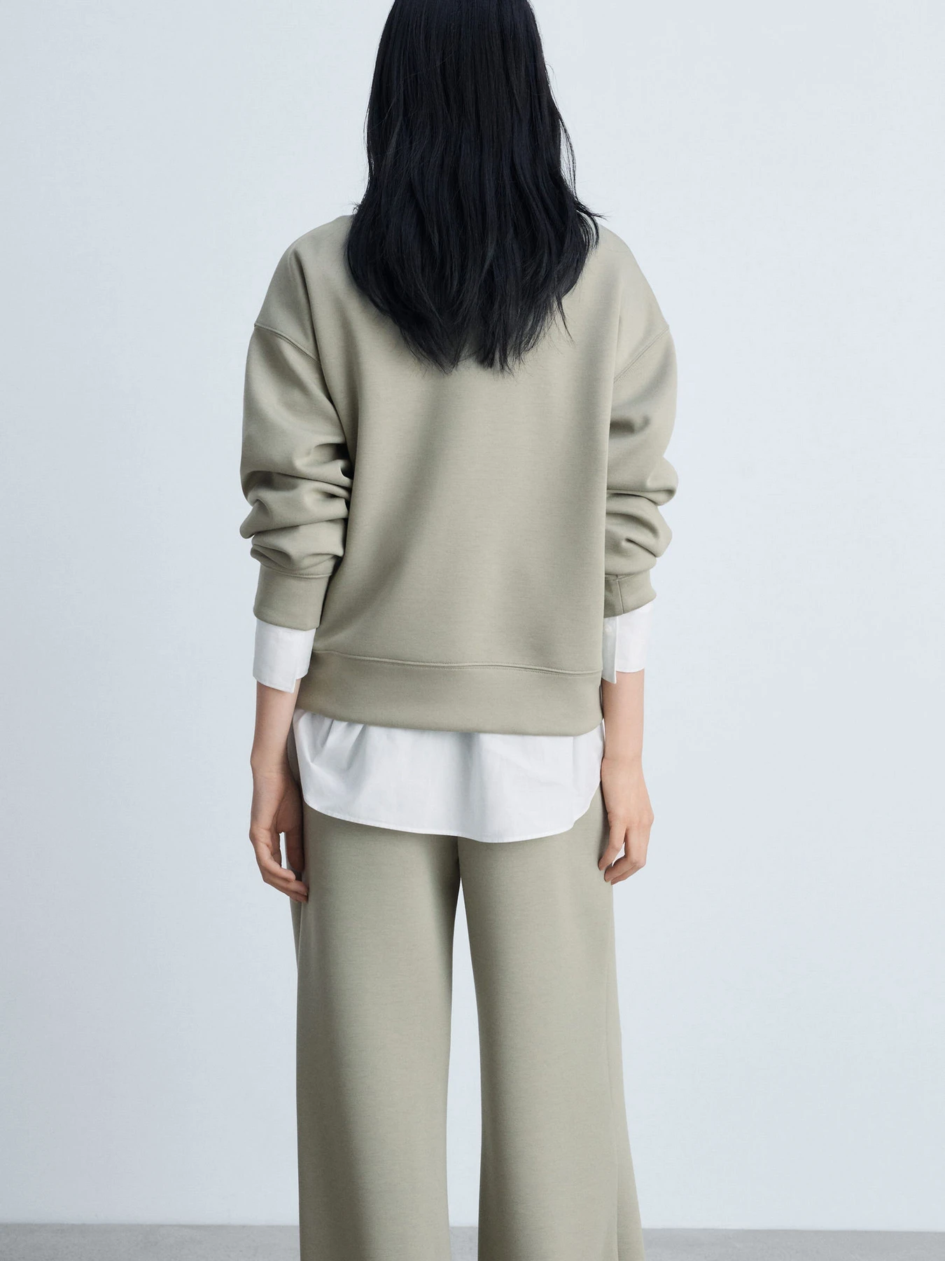Свитры и кардиганы MANGO модель 87093286_37 Свитры и кардиганы MANGO модель 87093286_37 Фото