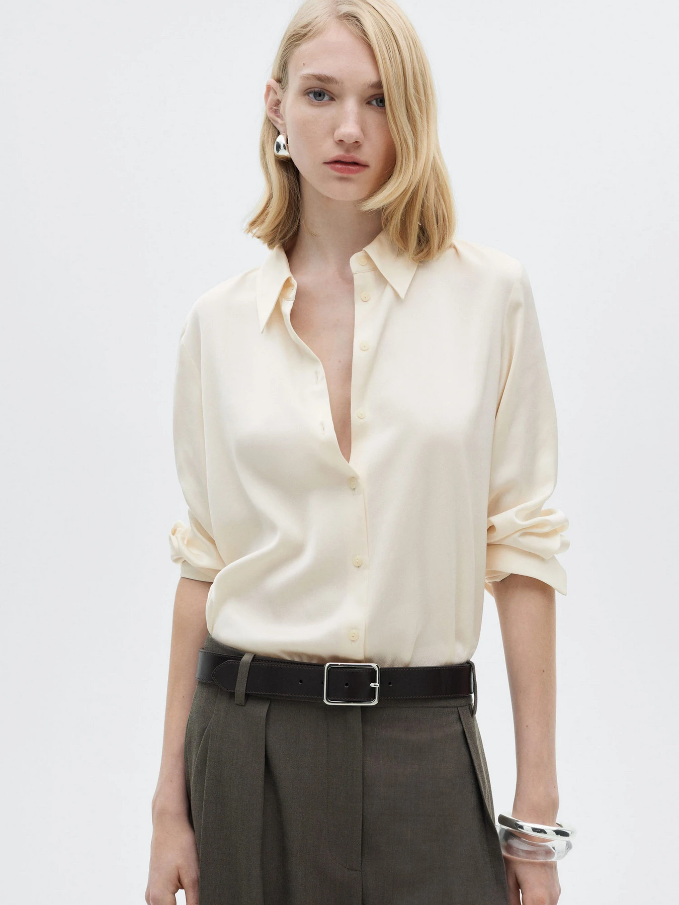 Рубашки MANGO IDEALE модель 87090415_2 Рубашки MANGO IDEALE модель 87090415_2 Фото