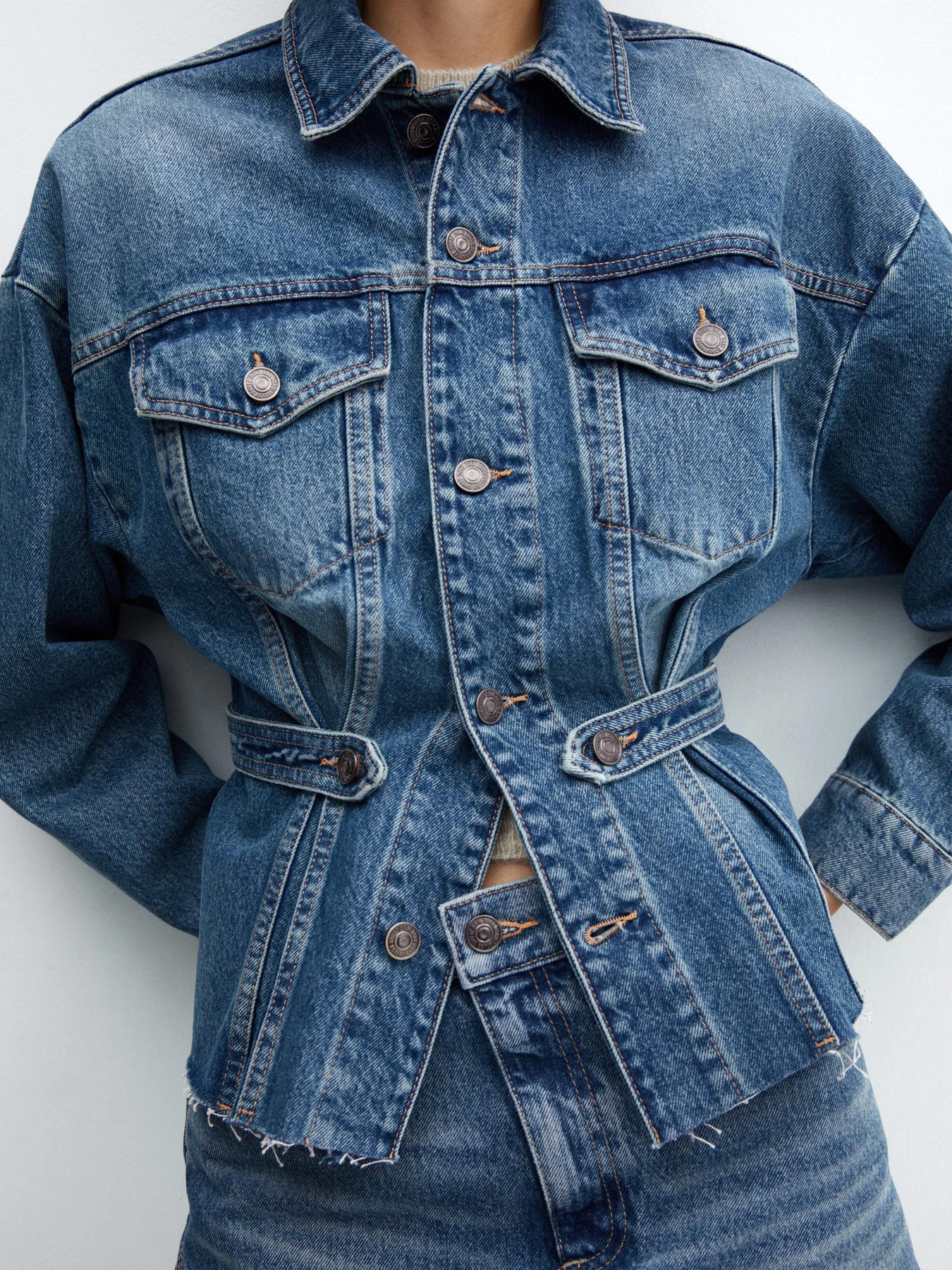 Куртки и дубленки MANGO Zendaya модель 57079117_TO Куртки и дубленки MANGO Zendaya модель 57079117_TO Фото
