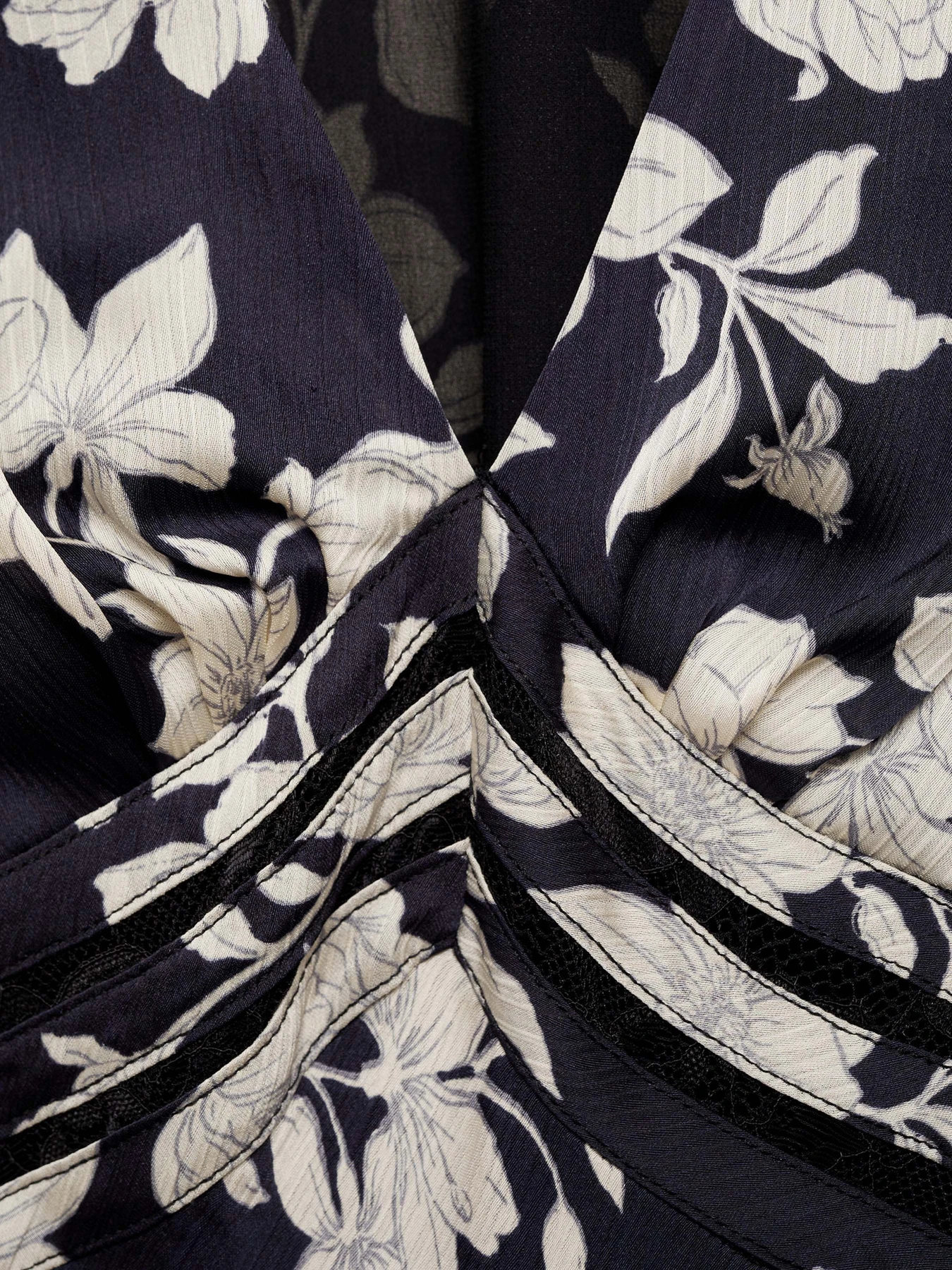 Сукні MANGO модель 87064810_99 Сукні MANGO модель 87064810_99 Фото
