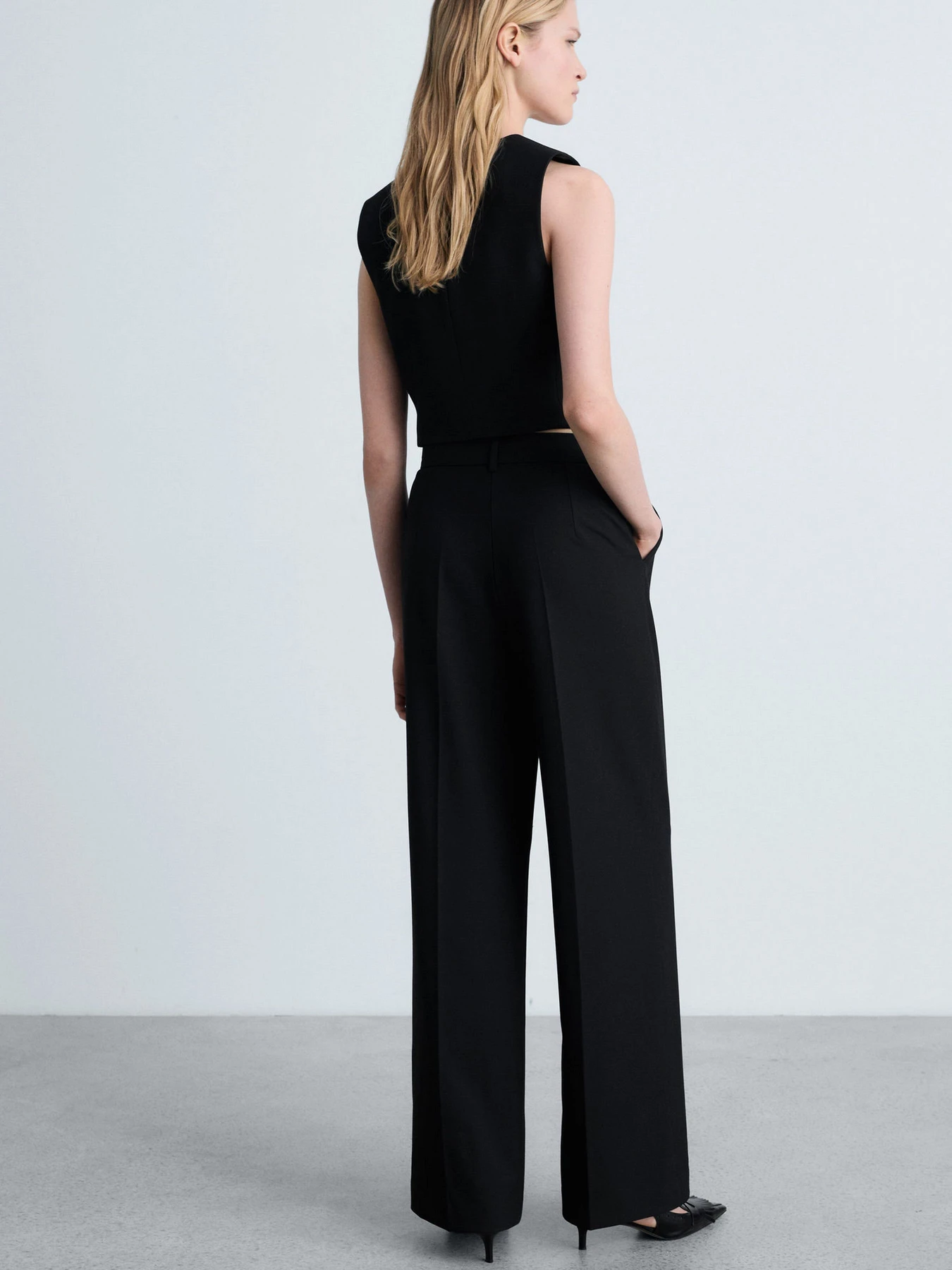 Брюки MANGO BOWERY2 модель 87045140_99 Брюки MANGO BOWERY2 модель 87045140_99 Фото