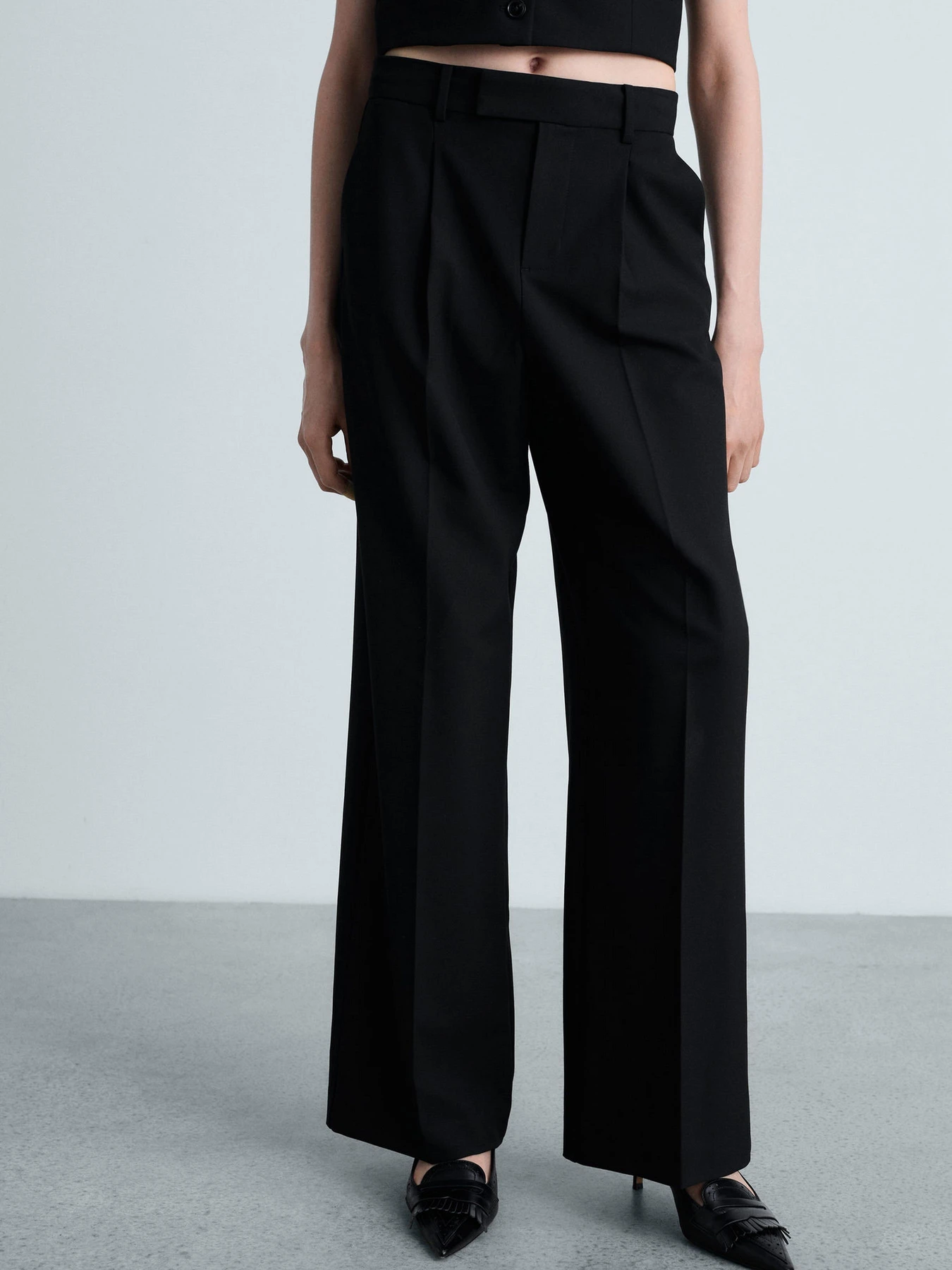 Брюки MANGO BOWERY2 модель 87045140_99 Брюки MANGO BOWERY2 модель 87045140_99 Фото