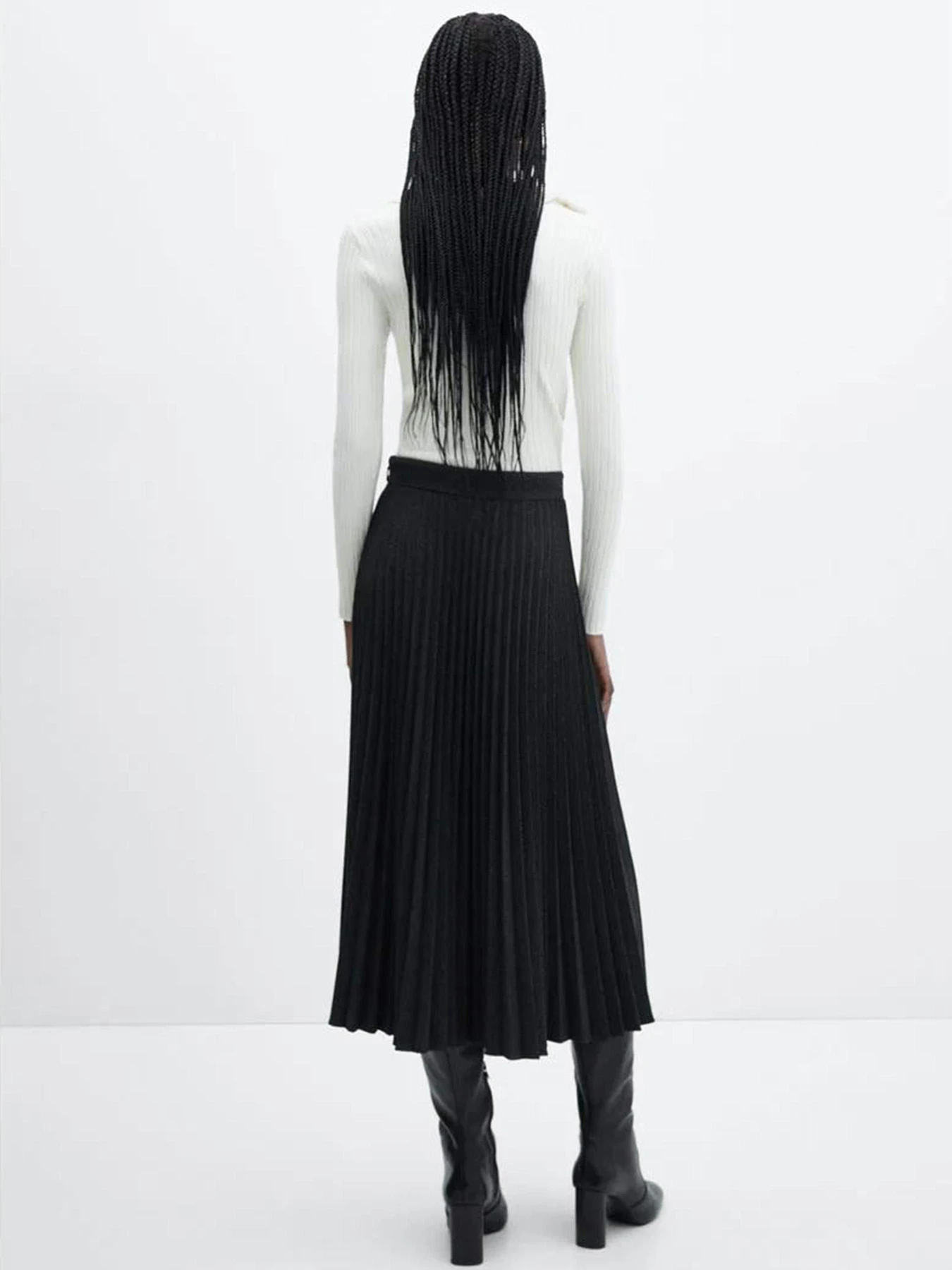 Юбки MANGO Pleat модель 57058271_99 Юбки MANGO Pleat модель 57058271_99 Фото