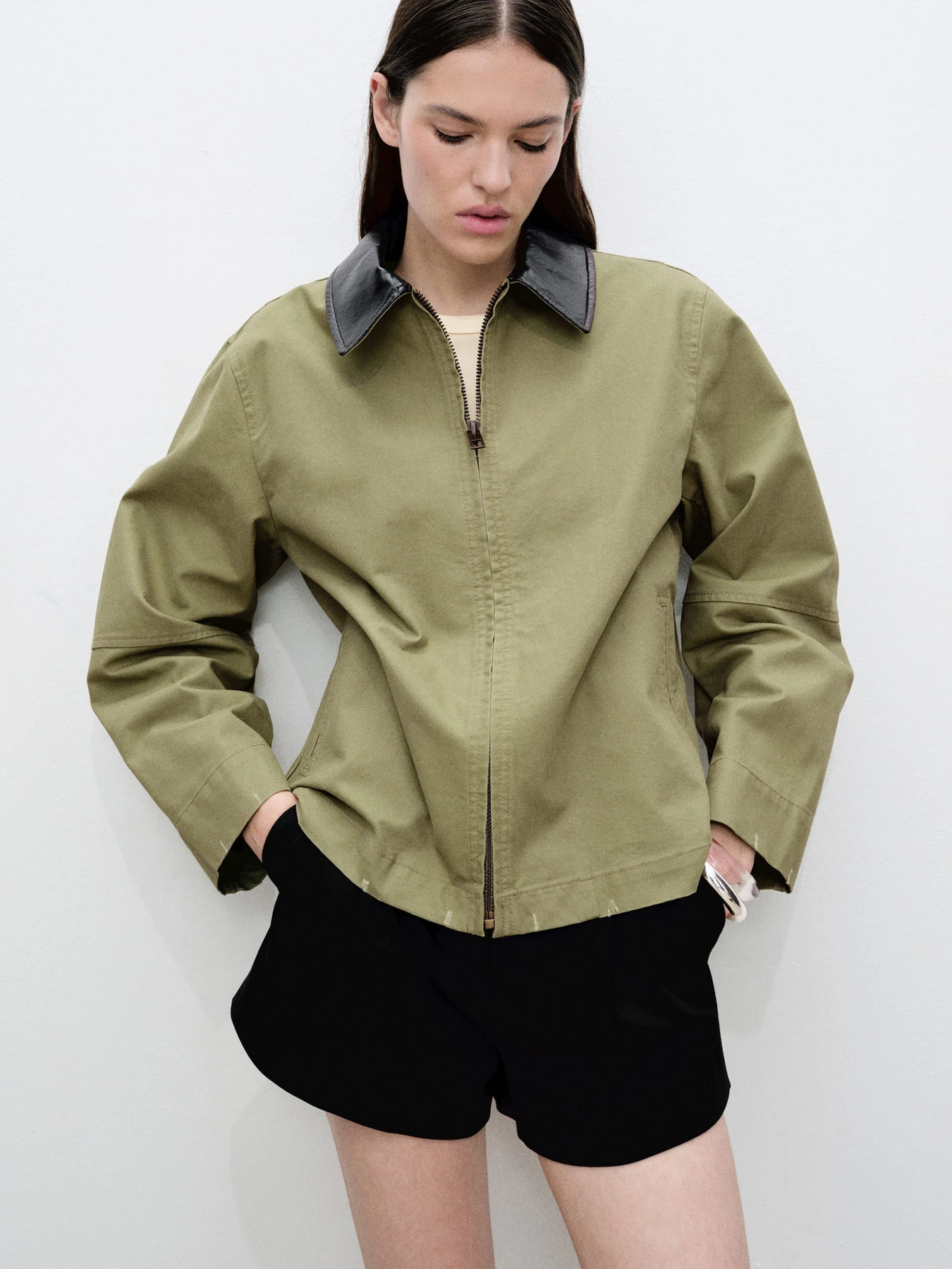 Куртки и дубленки MANGO SHEILA модель 87075944_37 Куртки и дубленки MANGO SHEILA модель 87075944_37 Фото