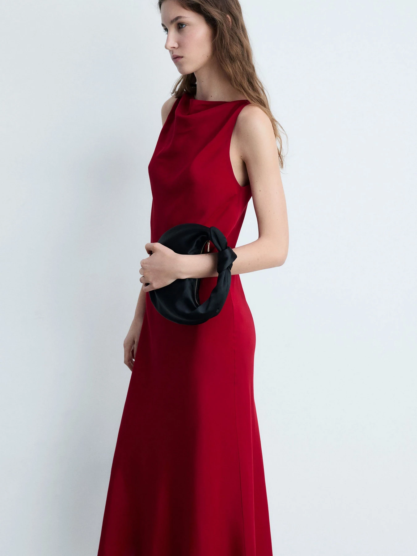 Сукні MANGO модель 87035759_77 Сукні MANGO модель 87035759_77 Фото