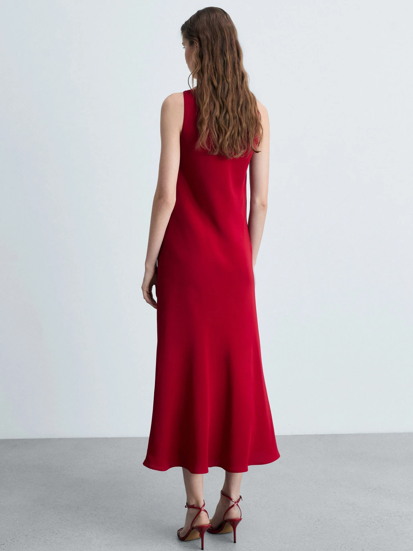 Сукні MANGO модель 87035759_77 Сукні MANGO модель 87035759_77 Фото