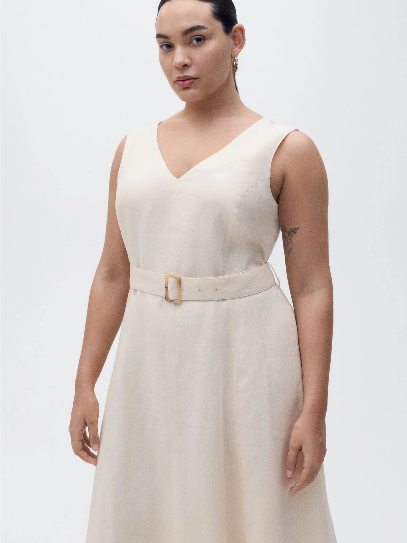 Сукні MANGO модель 87057164_8 Сукні MANGO модель 87057164_8 Фото