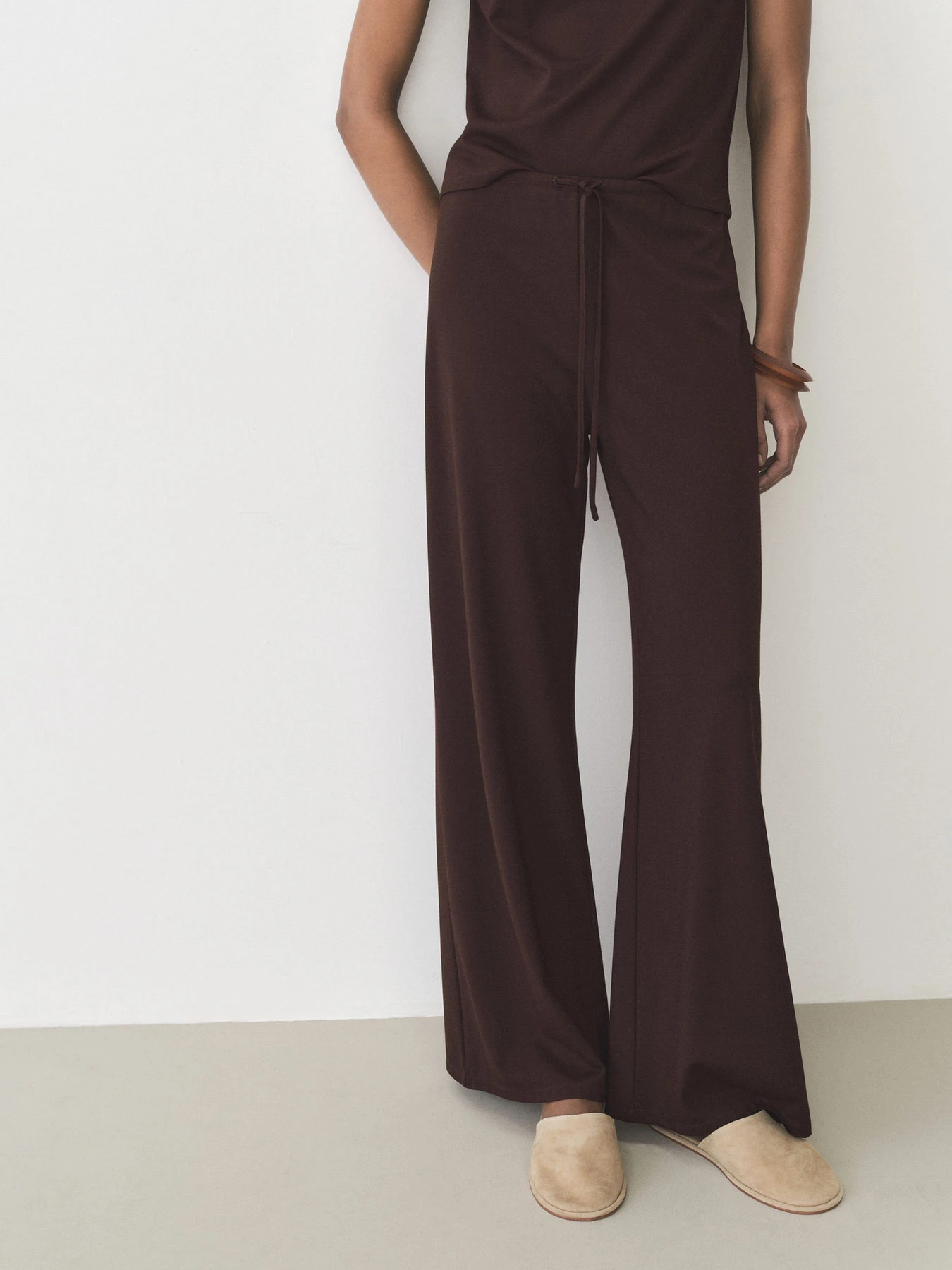 Штани MANGO модель 87075755_32 Штани MANGO модель 87075755_32 Фото