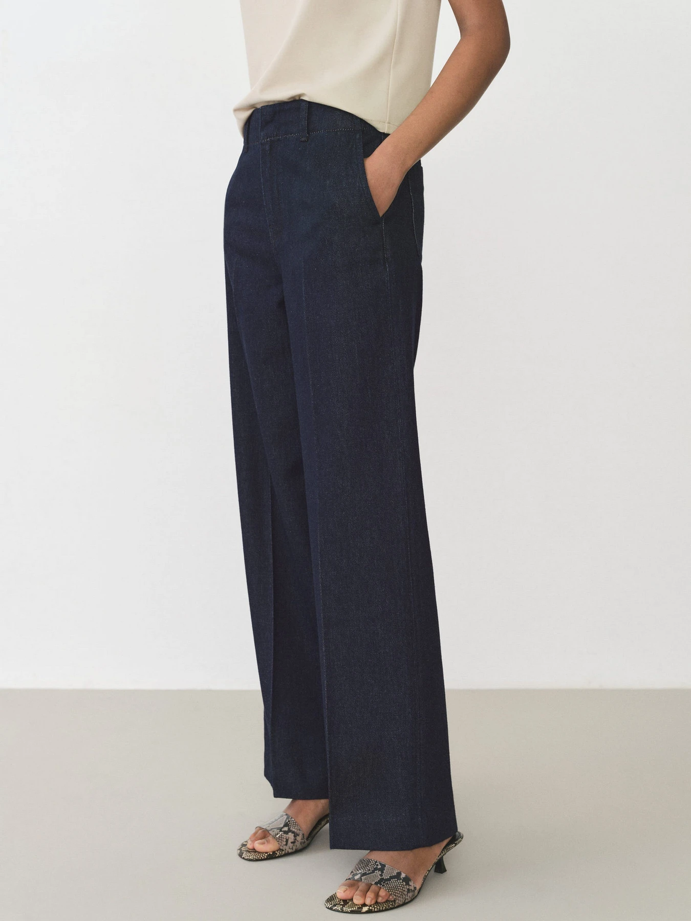 Джинси MANGO ALBA модель 87015773_TS Джинси MANGO ALBA модель 87015773_TS Фото