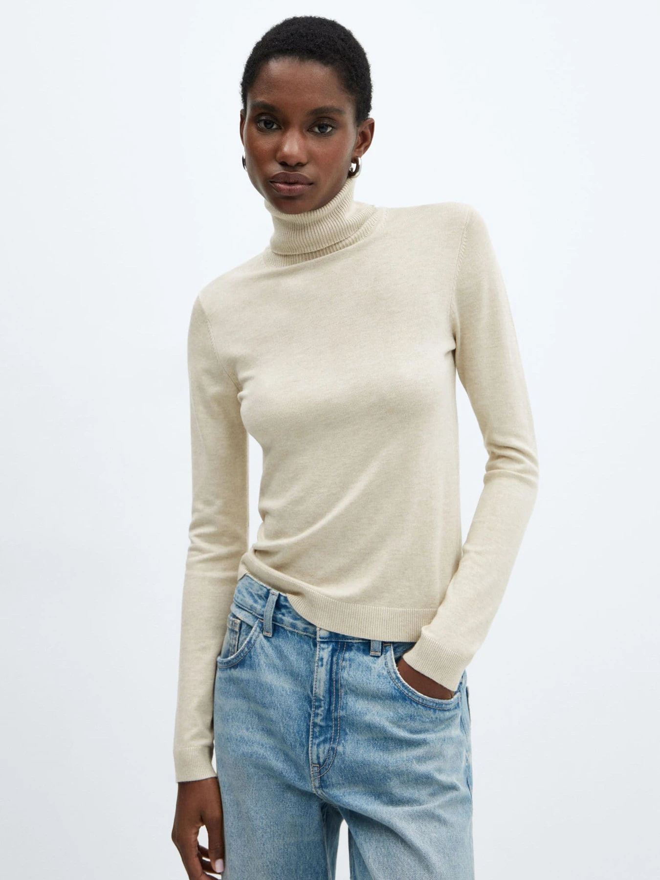 Свитры и кардиганы MANGO Almar модель 67000469_7 Свитры и кардиганы MANGO Almar модель 67000469_7 Фото