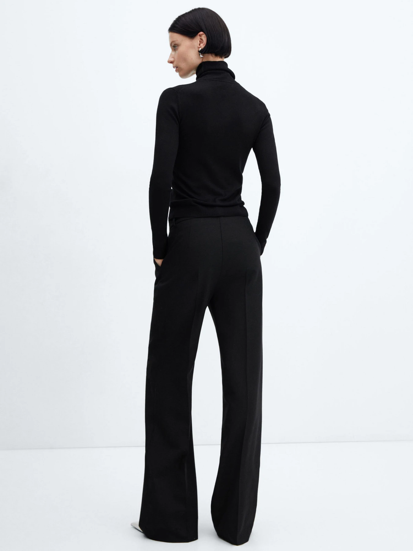 Свитры и кардиганы MANGO Almar модель 67000469_99 Свитры и кардиганы MANGO Almar модель 67000469_99 Фото