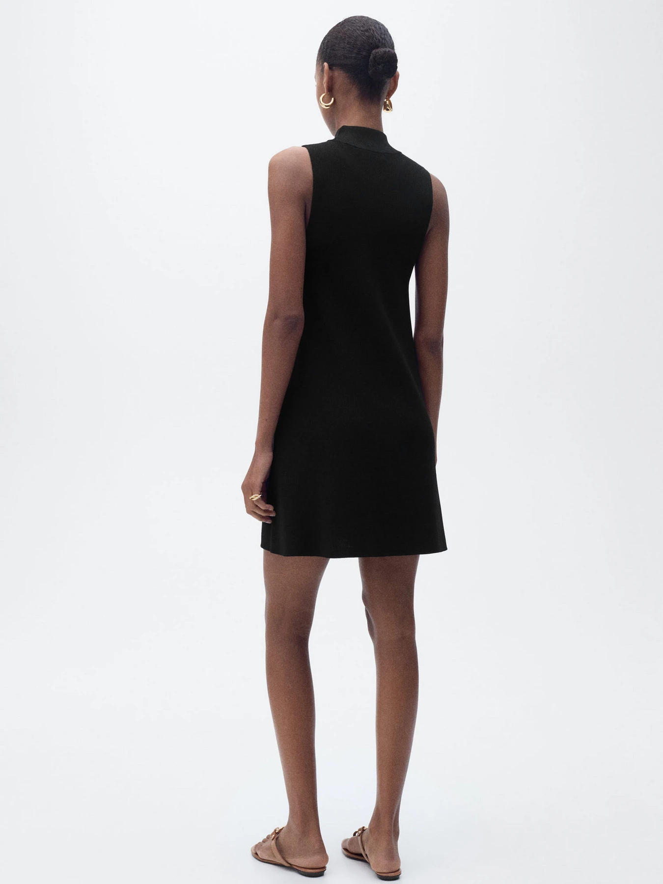 Сукні MANGO SESETE модель 87097184_99 Сукні MANGO SESETE модель 87097184_99 Фото